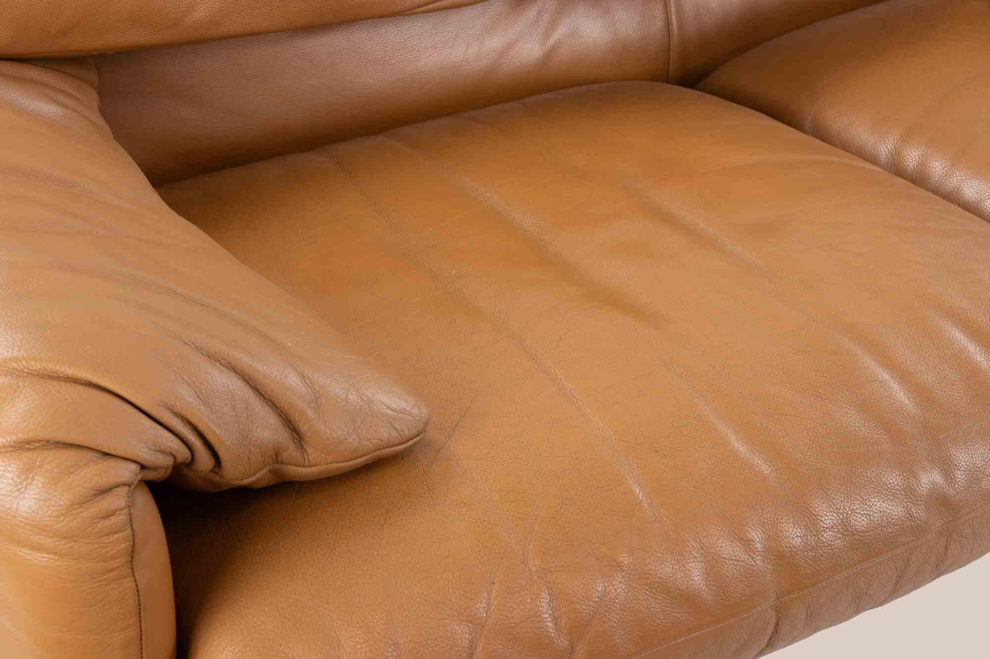 Dreisitziges Maralunga-Sofa aus Leder von Vico Magistretti für Cassina, 1970er Jahre (Metall) im Angebot