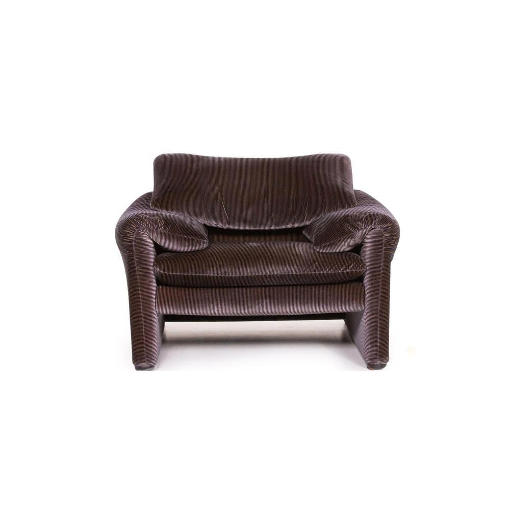 “Maralunga” lounge chair by Vico Magistretti for Cassina. 
Also available: “Maralunga” 2 seater sofa in this aubergine fabric. Both in very good condition.