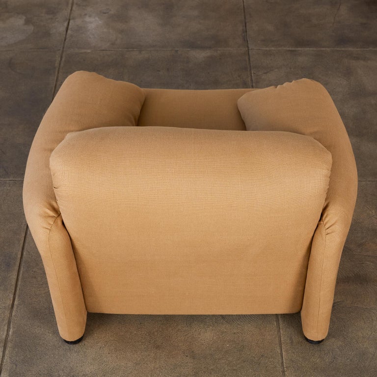 Maralunga Lounge Chair by Vico Magistretti for Cassina at 1stDibs