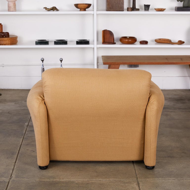 Maralunga Lounge Chair by Vico Magistretti for Cassina at 1stDibs