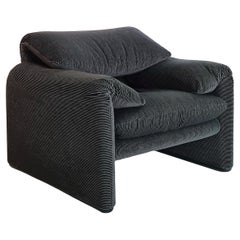 “Maralunga” Lounge Chair designed by Vico Magistretti for Cassina, 1980s