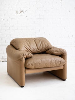 Maralunga Lounge Chair in Leather by Vico Magistretti for Cassina