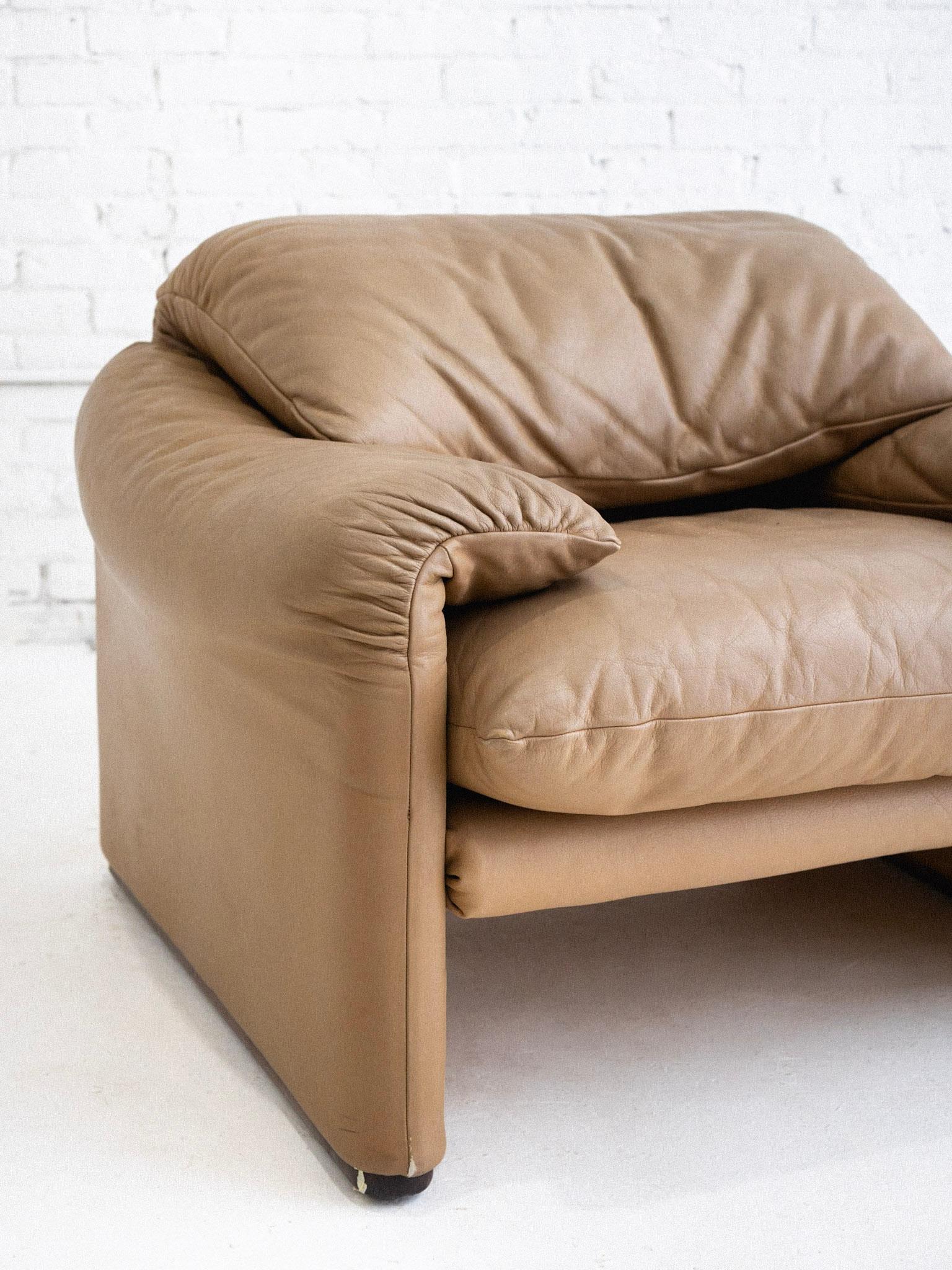 Mid-Century Modern Maralunga Lounge Chair in Leather by Vico Magistretti for Cassina