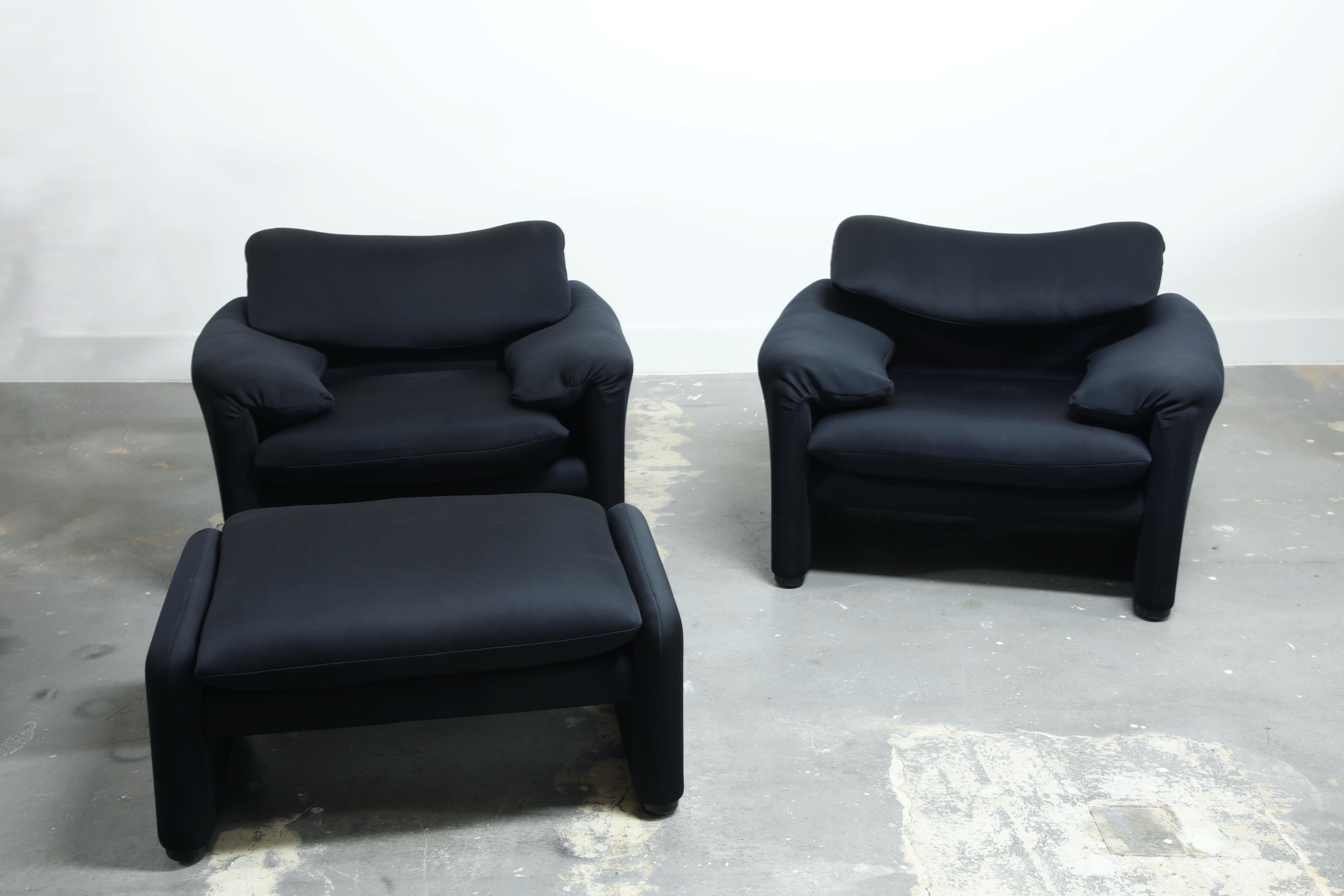 Mid-Century Modern 'Maralunga' Lounge Chairs and Ottoman by Vico Magistretti for Cassina, c. 1970