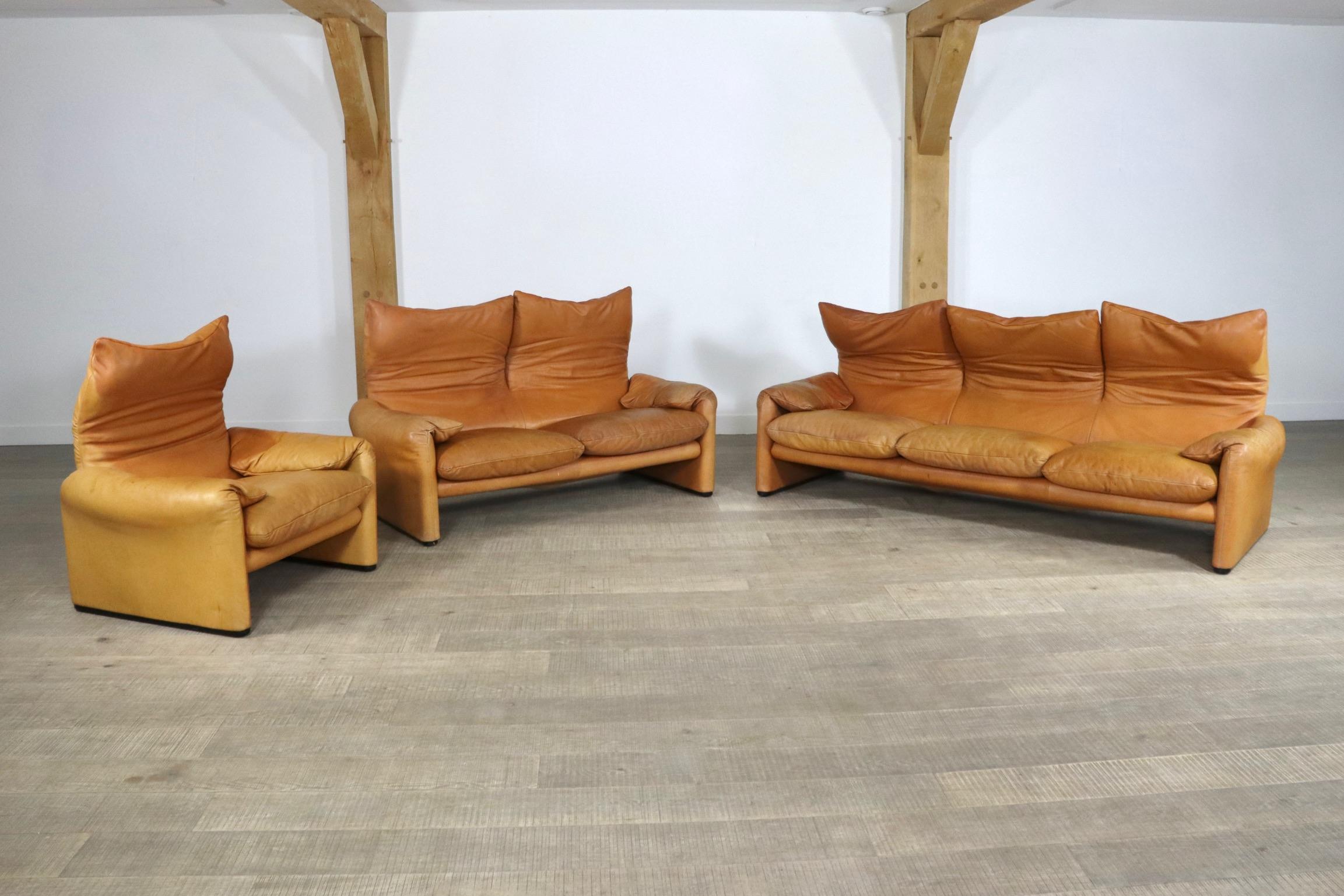 Maralunga Set in Cognac Leather by Vico Magistretti for Cassina, 1970s In Good Condition In ABCOUDE, UT