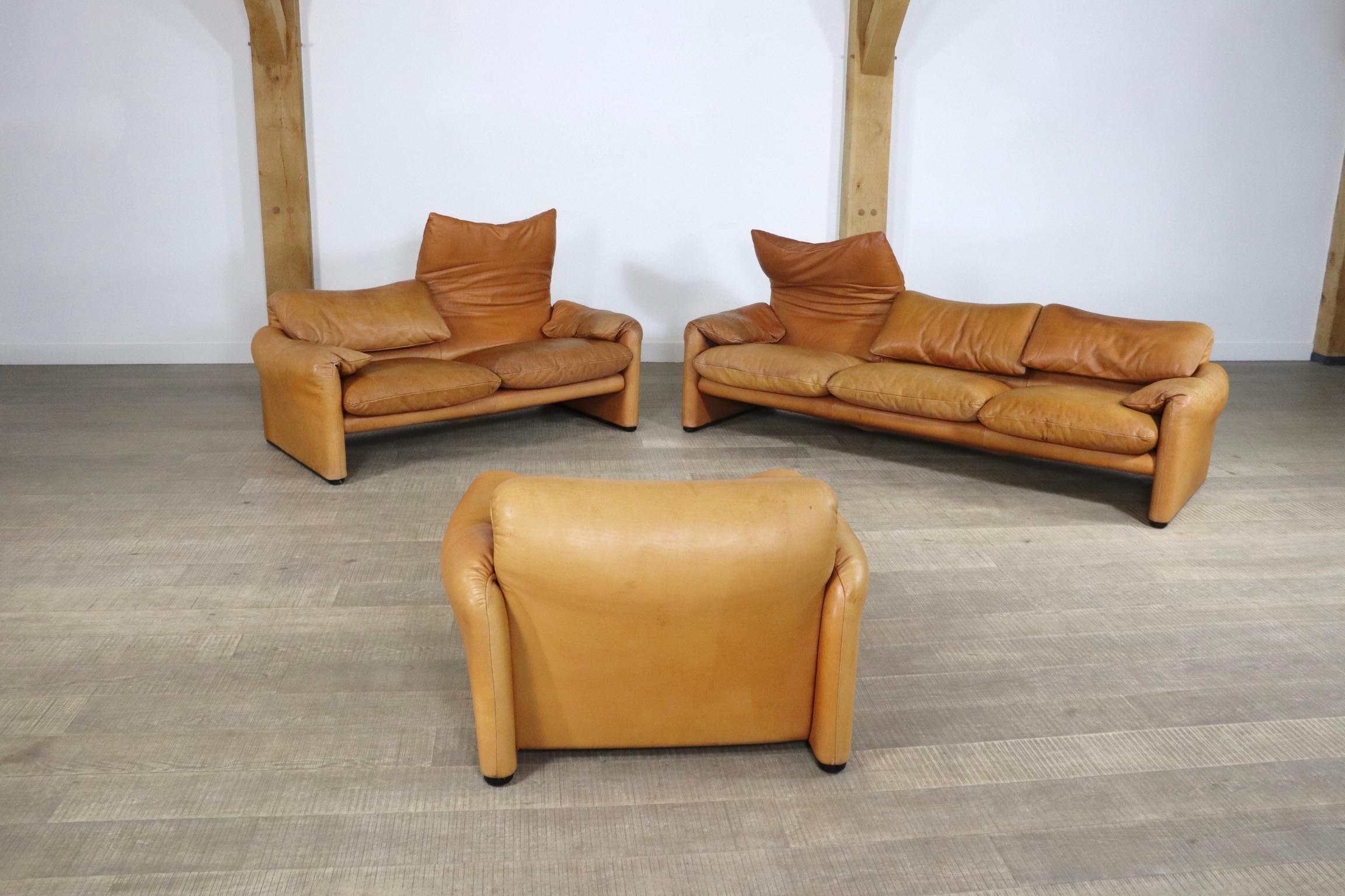 Late 20th Century Maralunga Set in Cognac Leather by Vico Magistretti for Cassina, 1970s