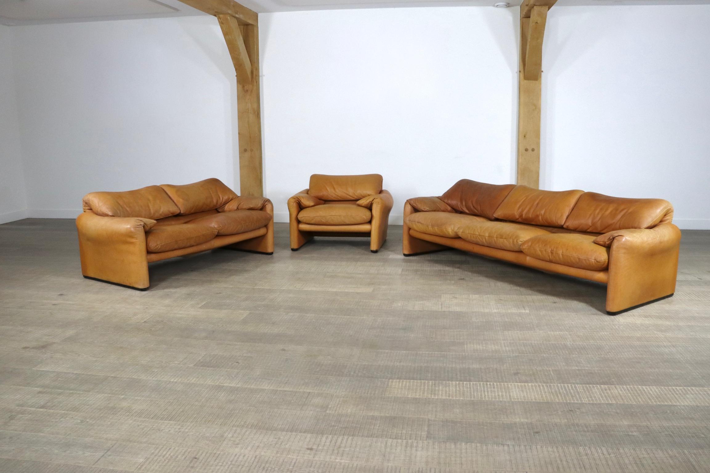 Maralunga Set in Cognac Leather by Vico Magistretti for Cassina, 1970s 3