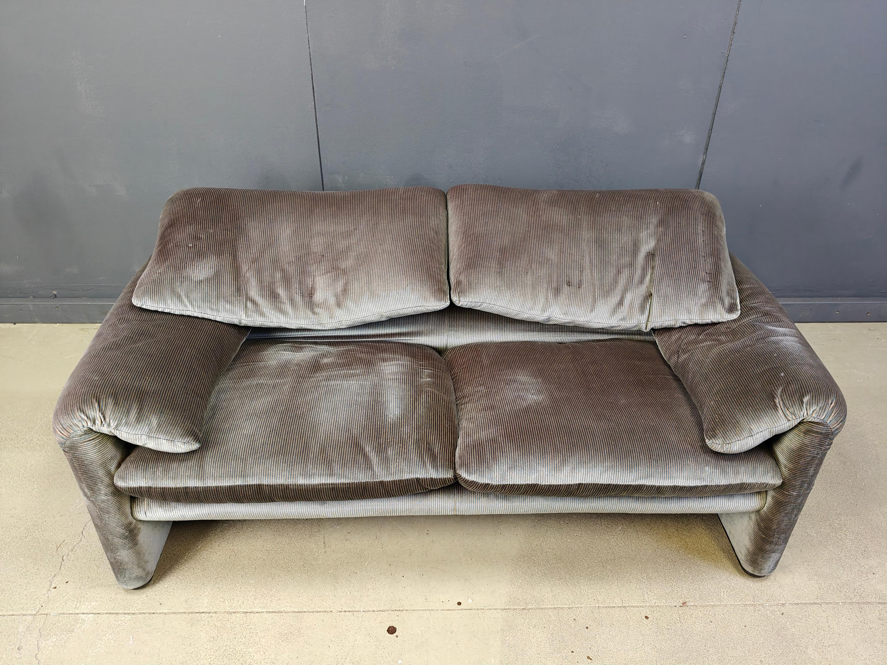 Canapé Maralunga de Vico Magistretti pour Cassina, 1970 en vente 8