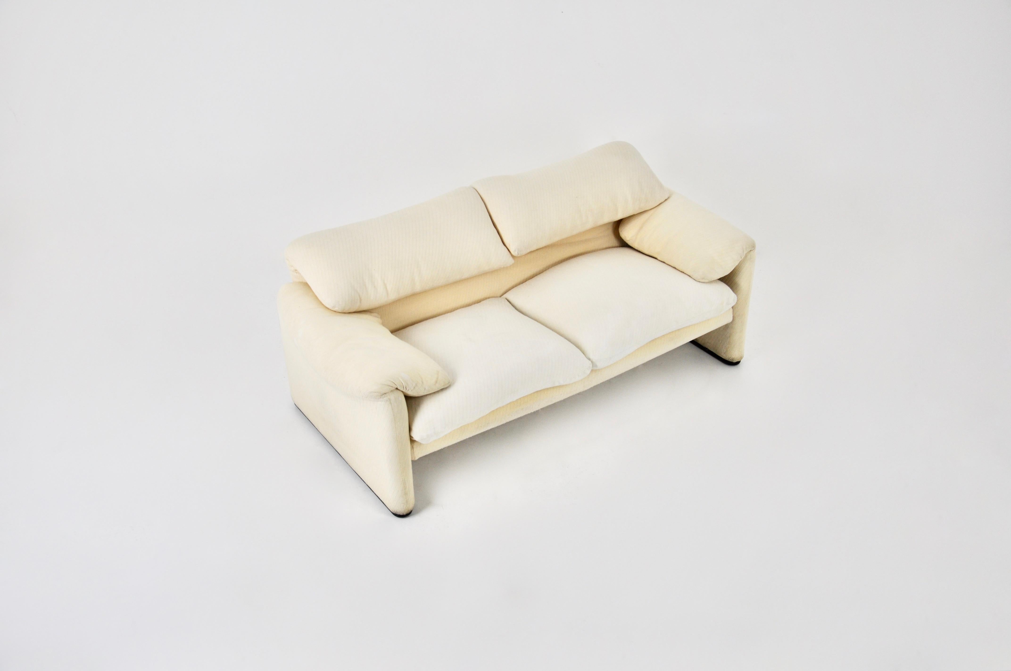 Mid-Century Modern Maralunga sofa by Vico Magistretti for Cassina, 1970s For Sale