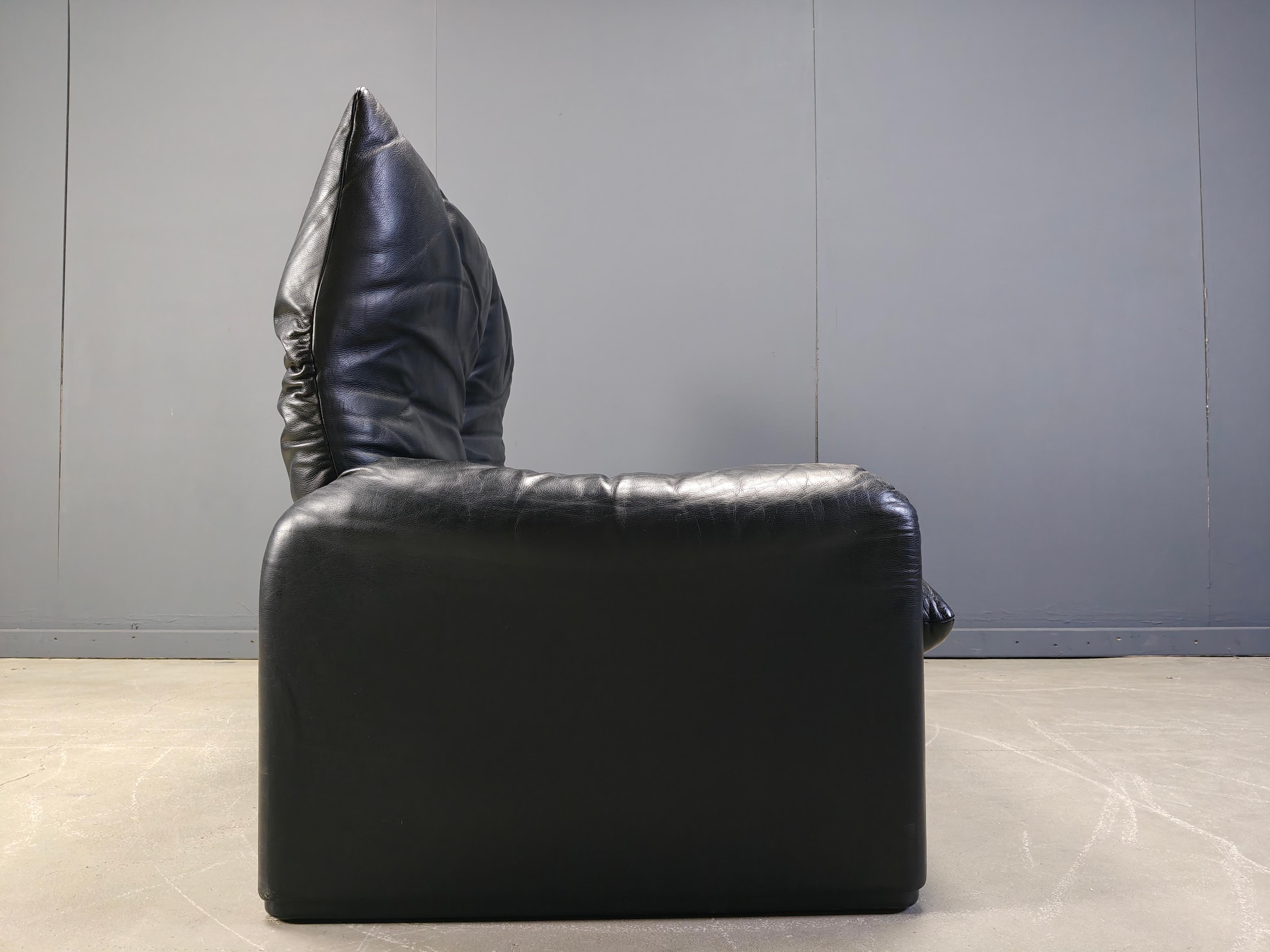 Maralunga sofa by Vico Magistretti for Cassina, 1970s In Good Condition For Sale In Leuven, Vlaams Gewest