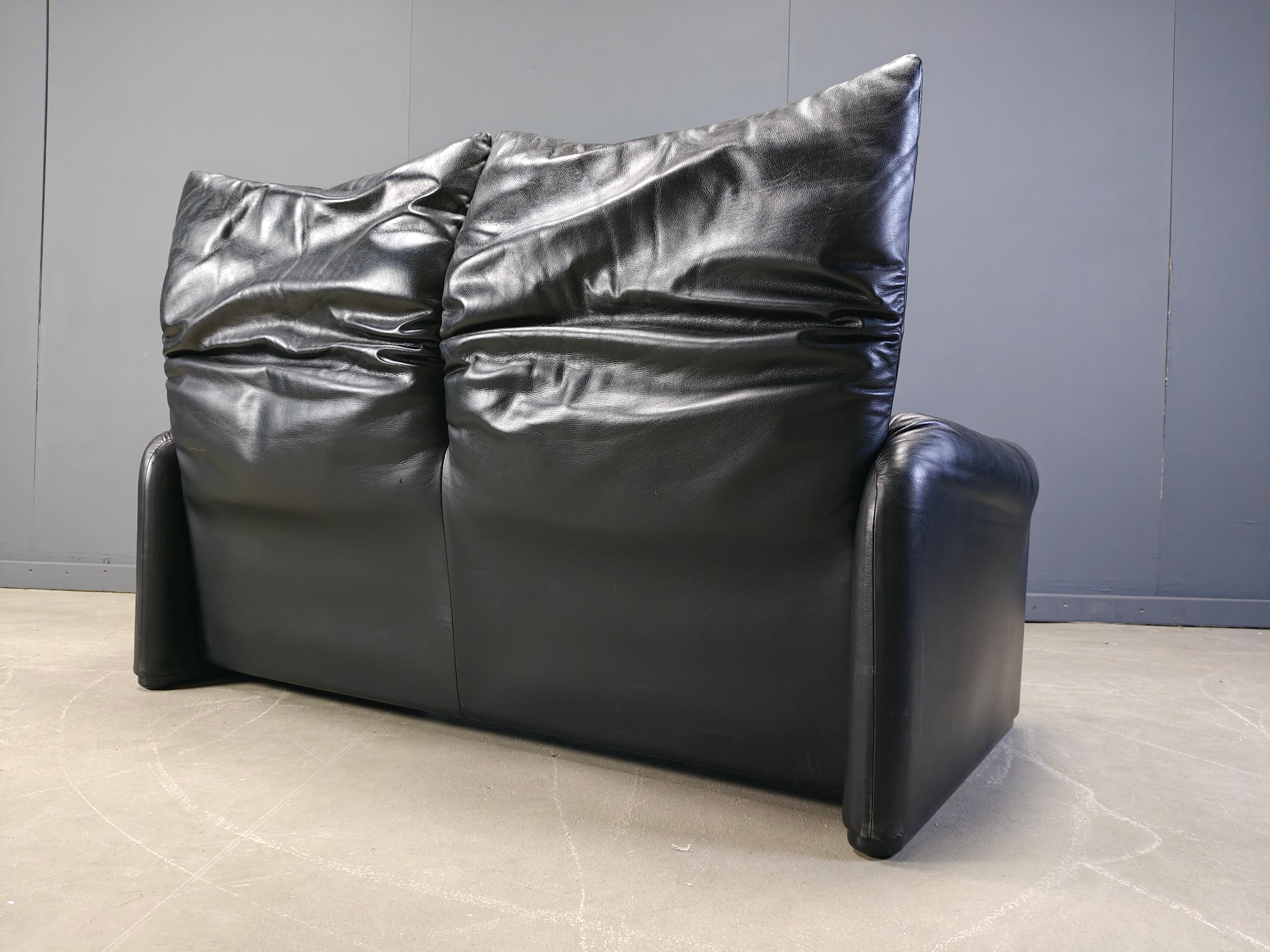 Late 20th Century Maralunga sofa by Vico Magistretti for Cassina, 1970s For Sale