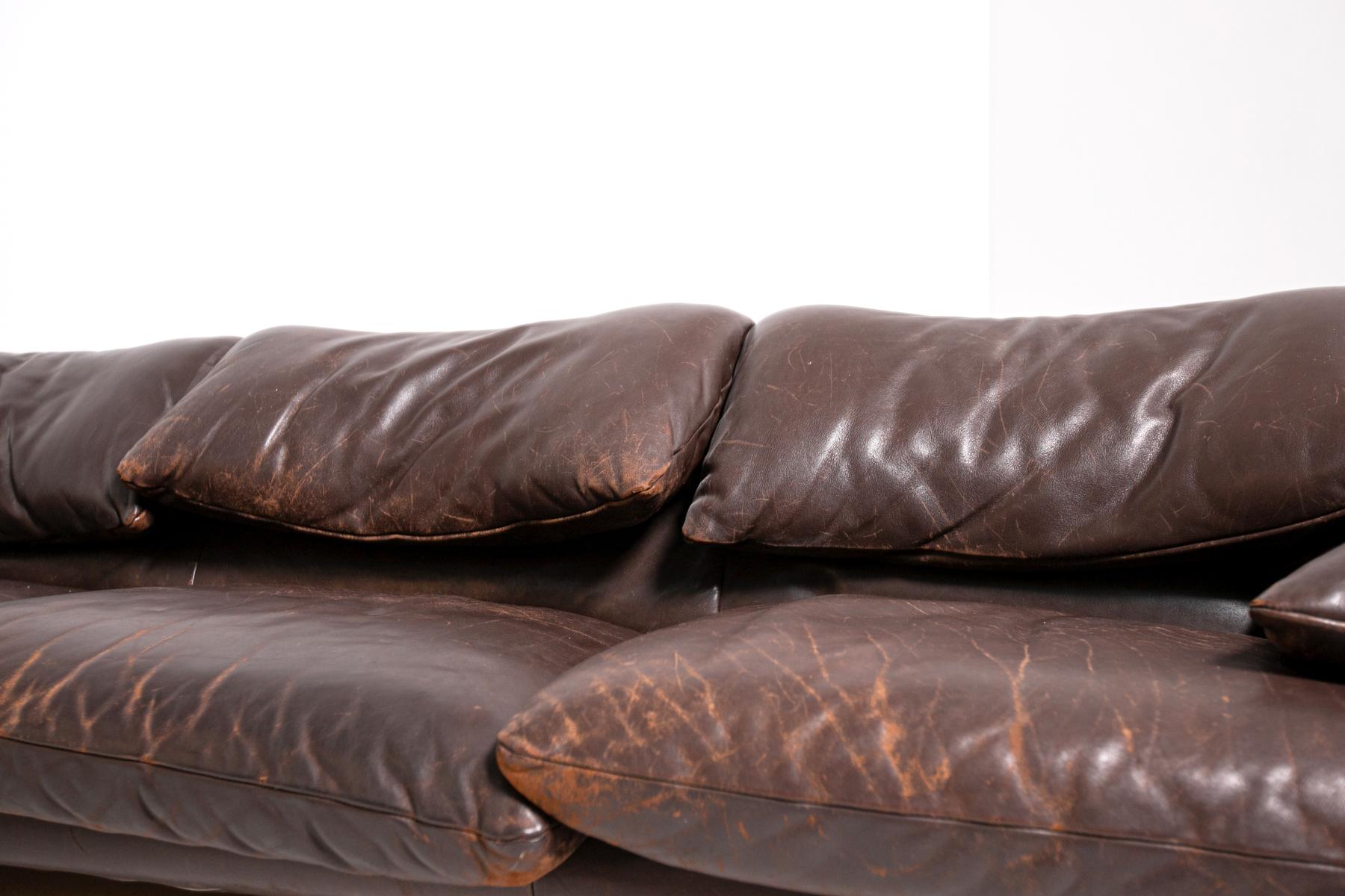 Beautiful three-seat sofa model 