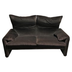 Maralunga Sofa by Vico Magistretti for Cassina, 1973