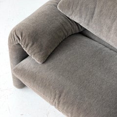 Maralunga Sofa by Vico Magistretti for Cassina