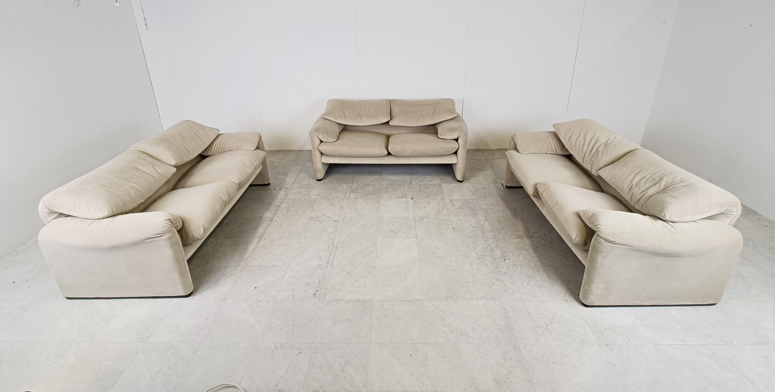 Mid-Century Modern Maralunga Sofa by Vico Magistretti for Cassina