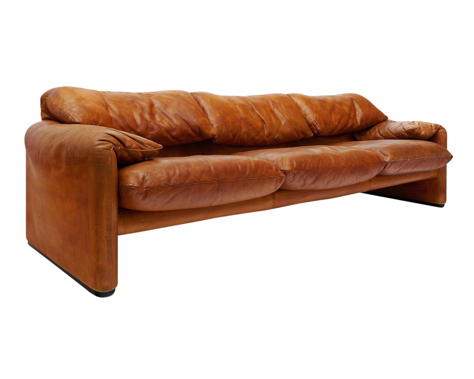 Mid-Century Modern Maralunga Sofa by Vico Magistretti for Cassina