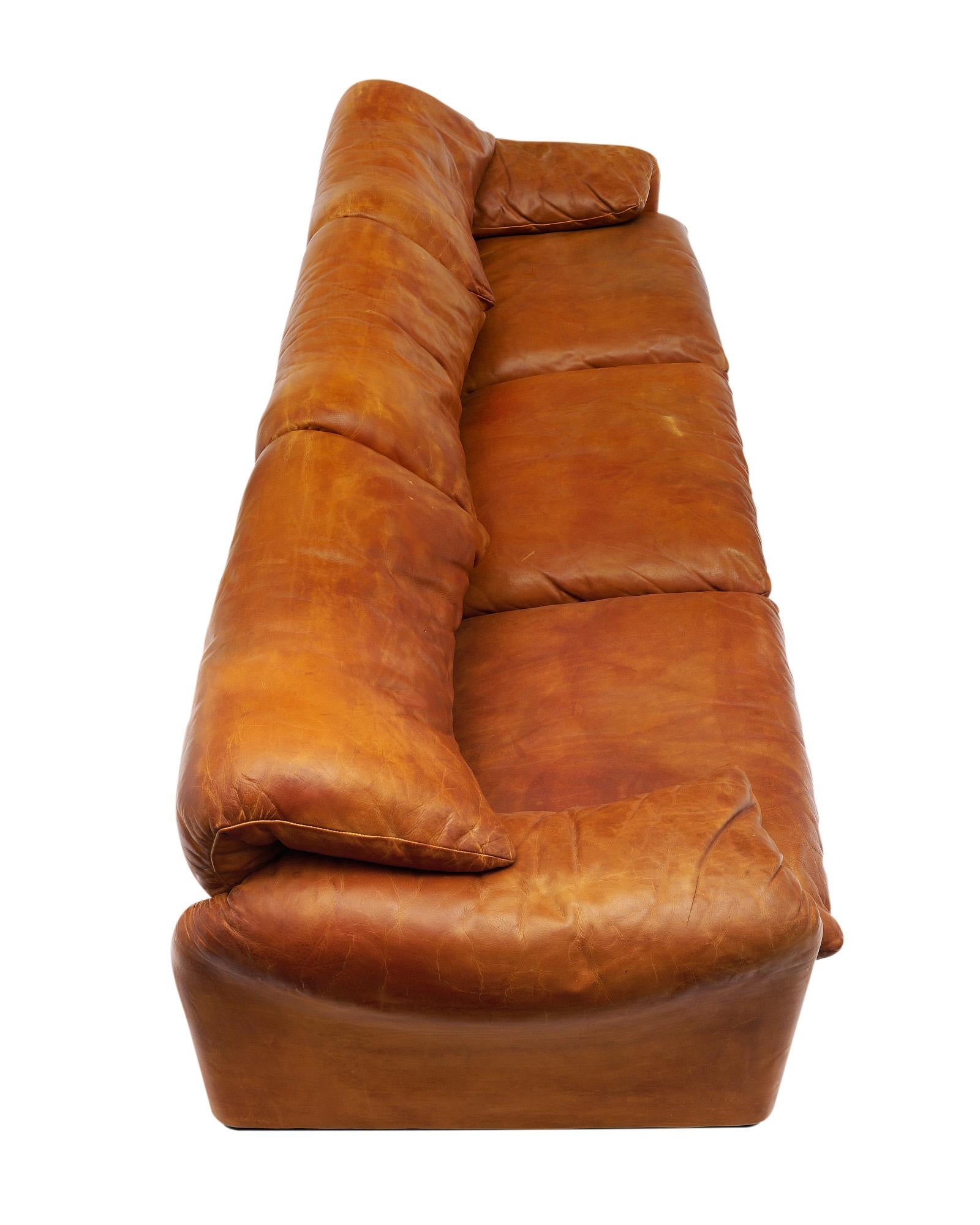 Mid-Century Modern Maralunga Sofa by Vico Magistretti for Cassina