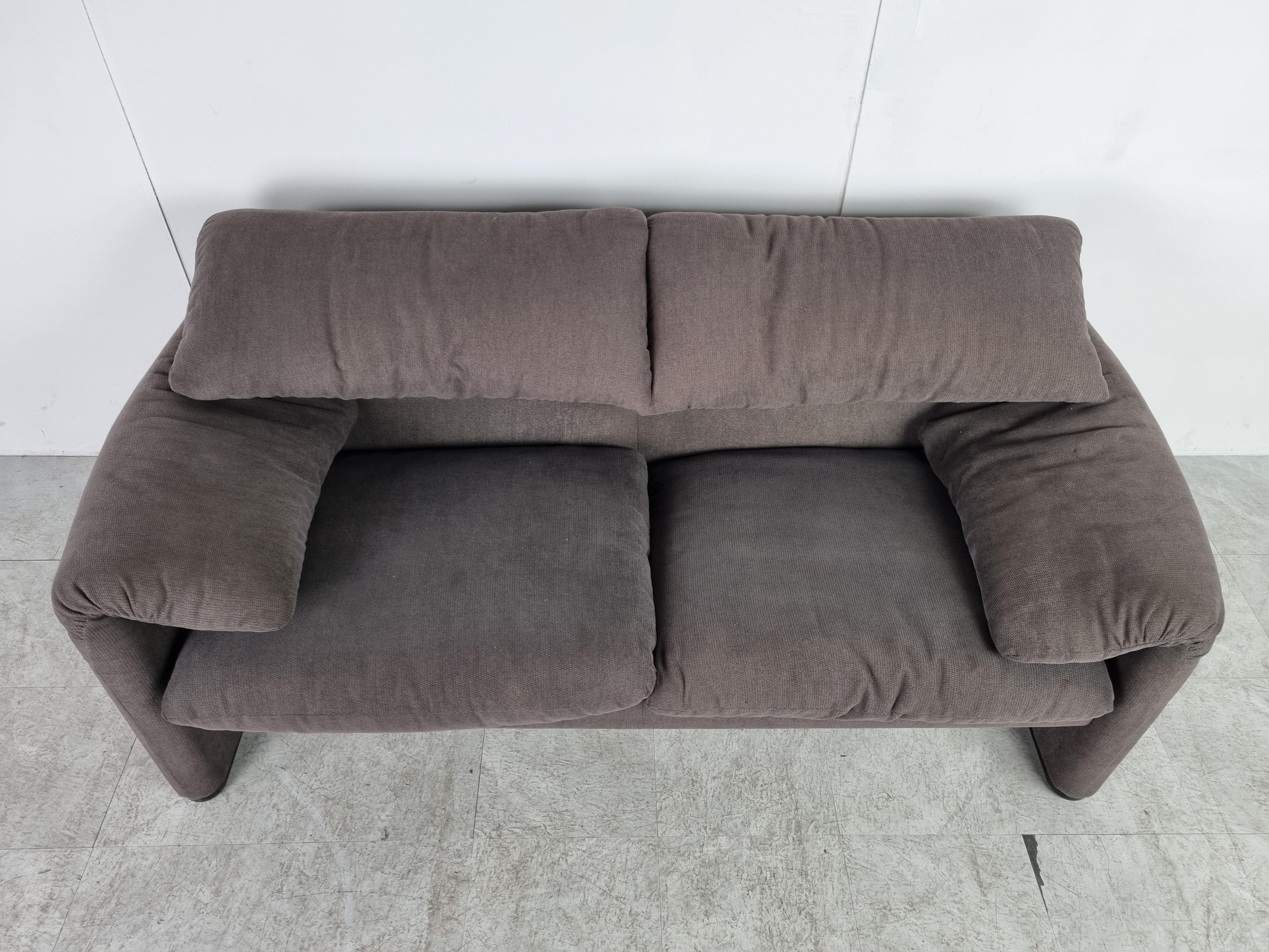 Maralunga Sofa by Vico Magistretti for Cassina In Good Condition In HEVERLEE, BE