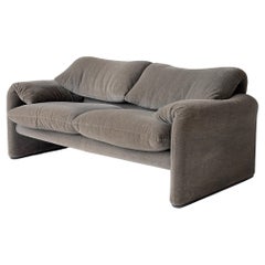 Maralunga Sofa by Vico Magistretti for Cassina