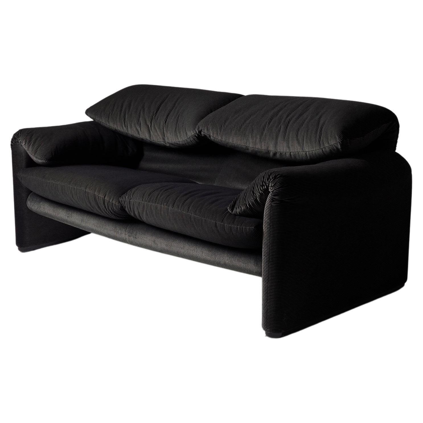 Maralunga Sofa by Vico Magistretti For Sale