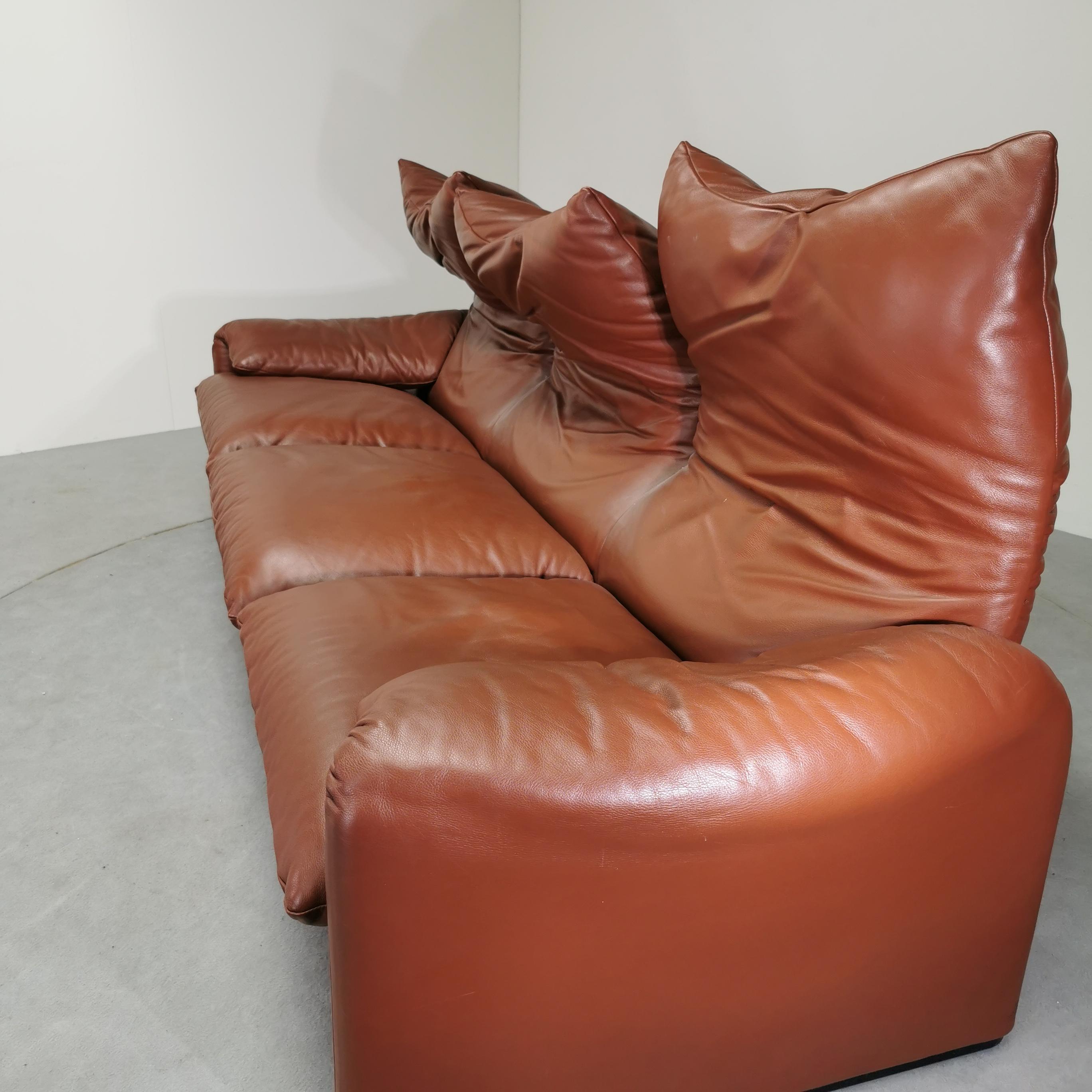 Maralunga sofa Cassina 70's leather For Sale 2