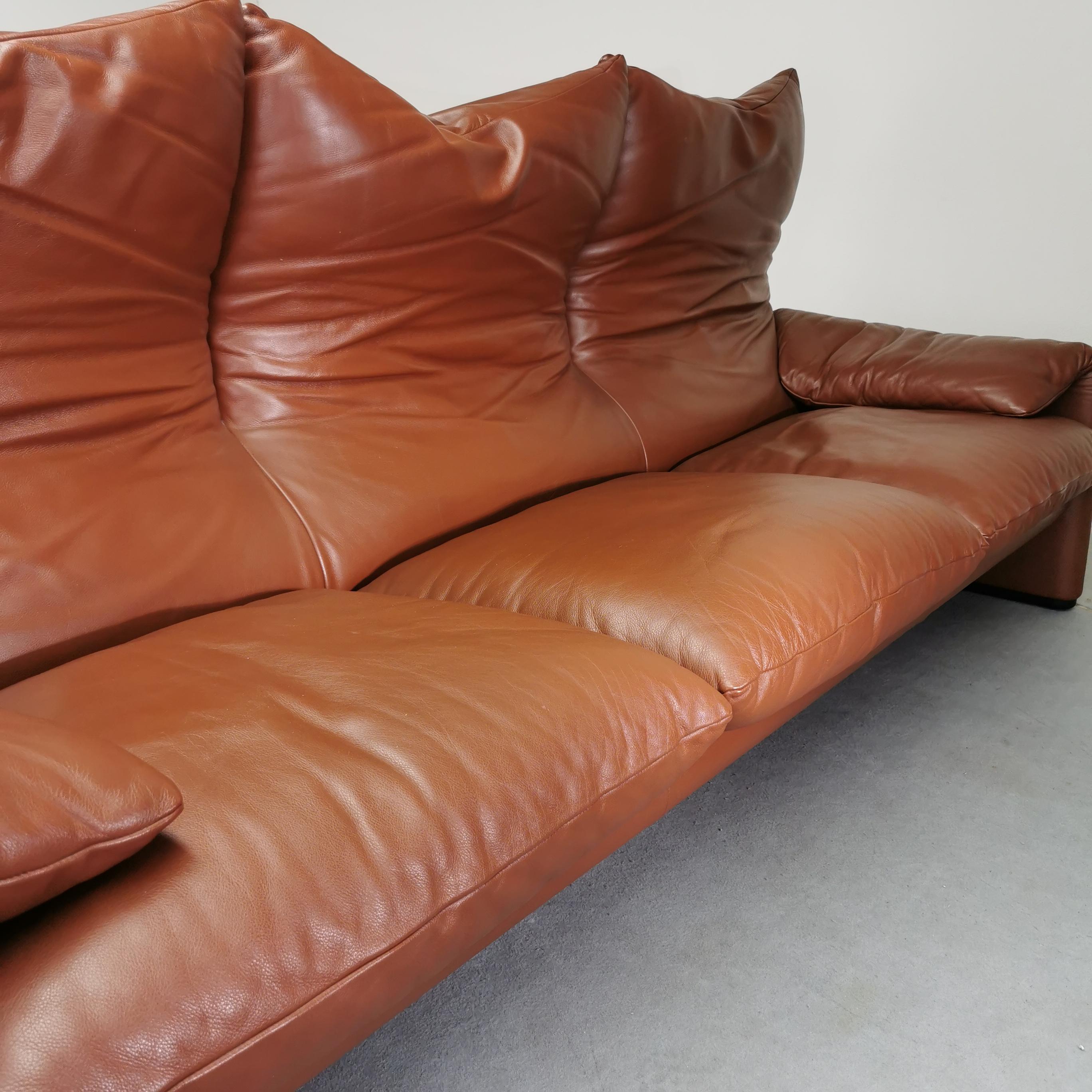 Maralunga sofa Cassina 70's leather For Sale 5