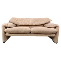 Maralunga sofa in suede by Vico Magistretti for Cassina