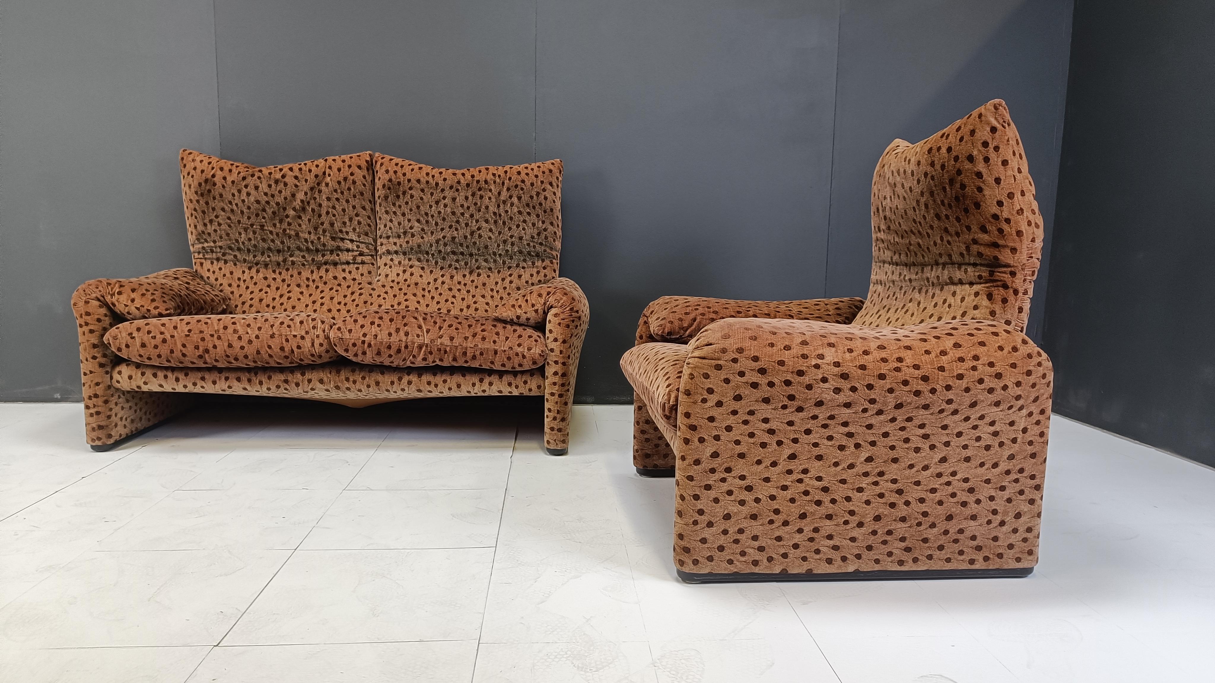 Maralunga sofa set by Vico Magistretti, 1970s 3