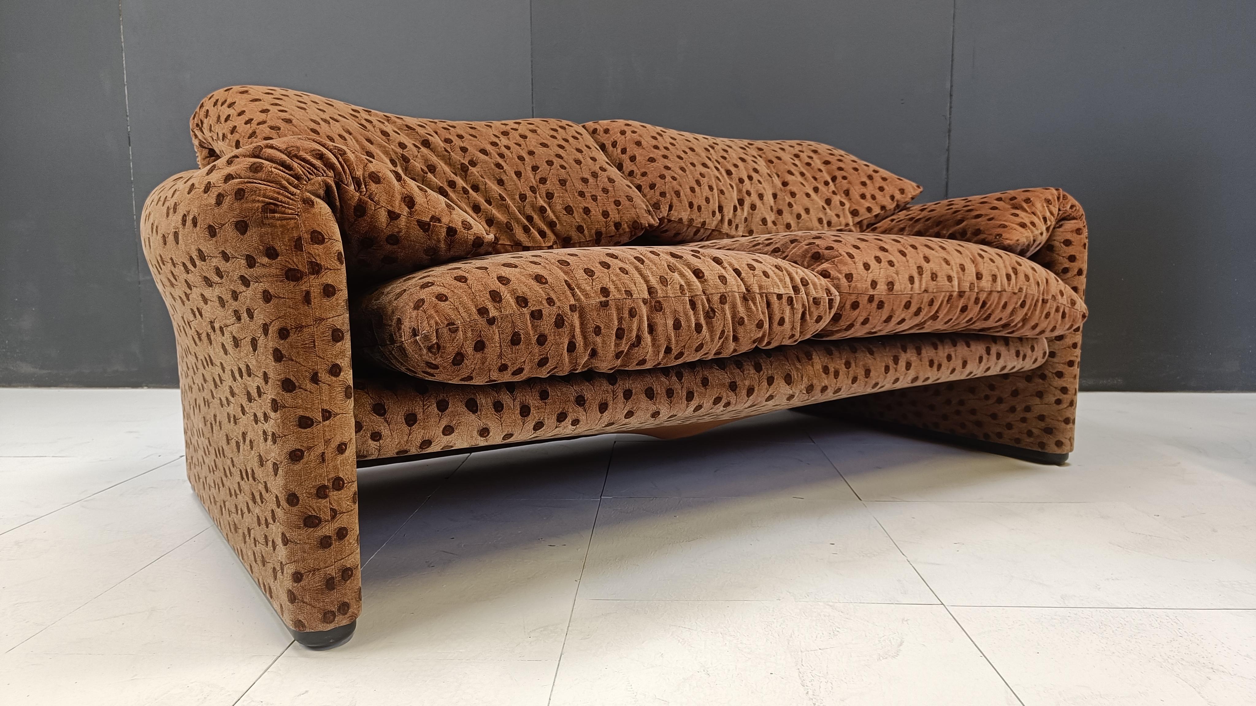 Maralunga sofa set by Vico Magistretti, 1970s 4
