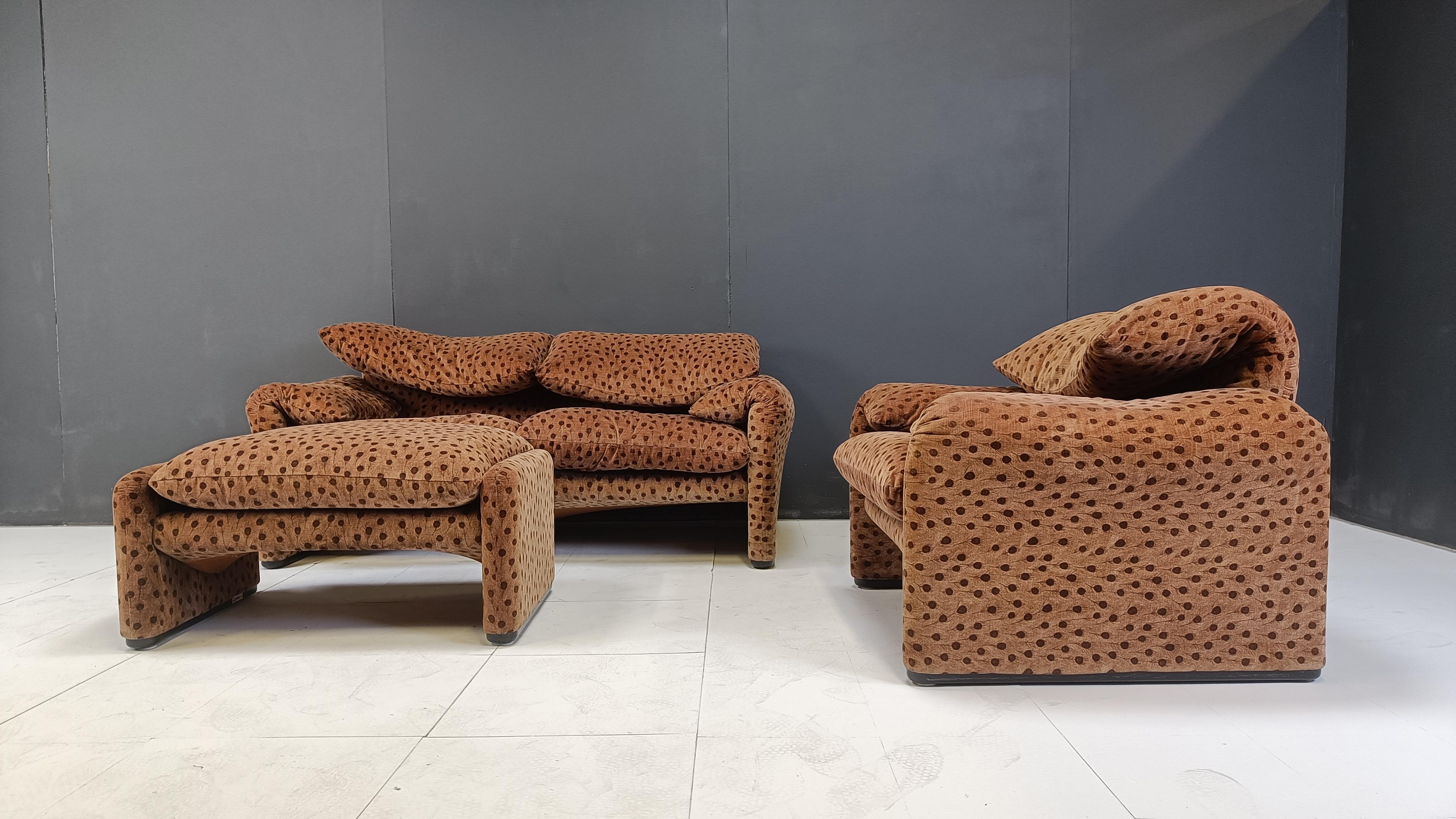 Mid-Century Modern Maralunga sofa set by Vico Magistretti, 1970s