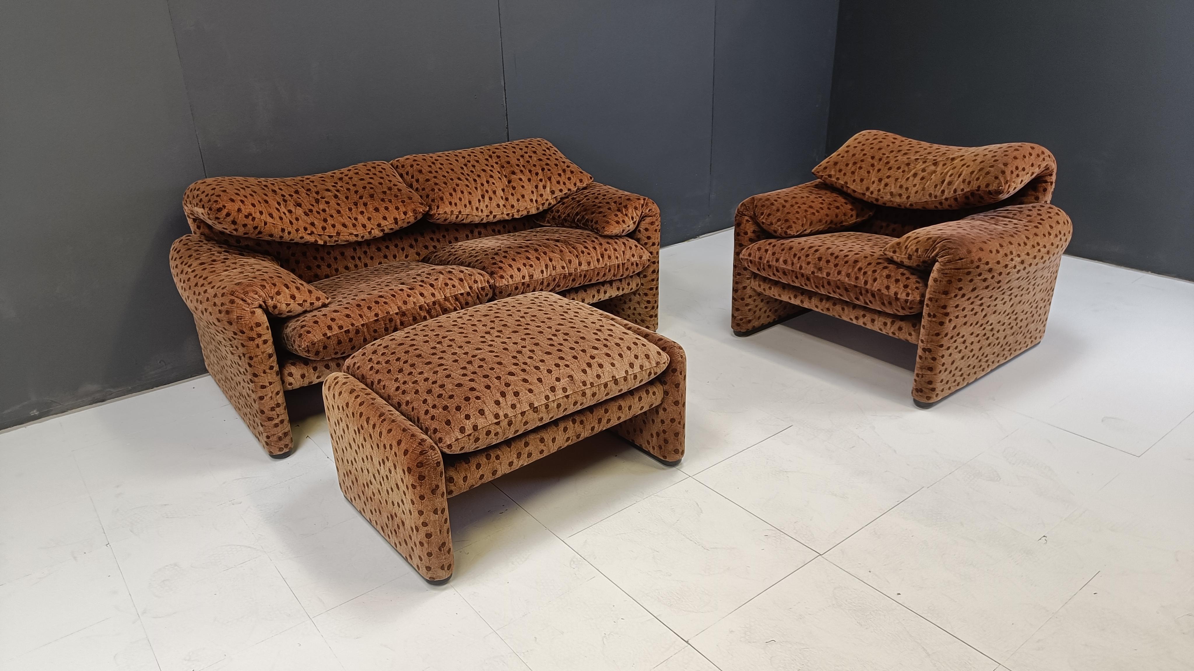 Maralunga sofa set by Vico Magistretti, 1970s In Good Condition In Leuven, Vlaams Gewest