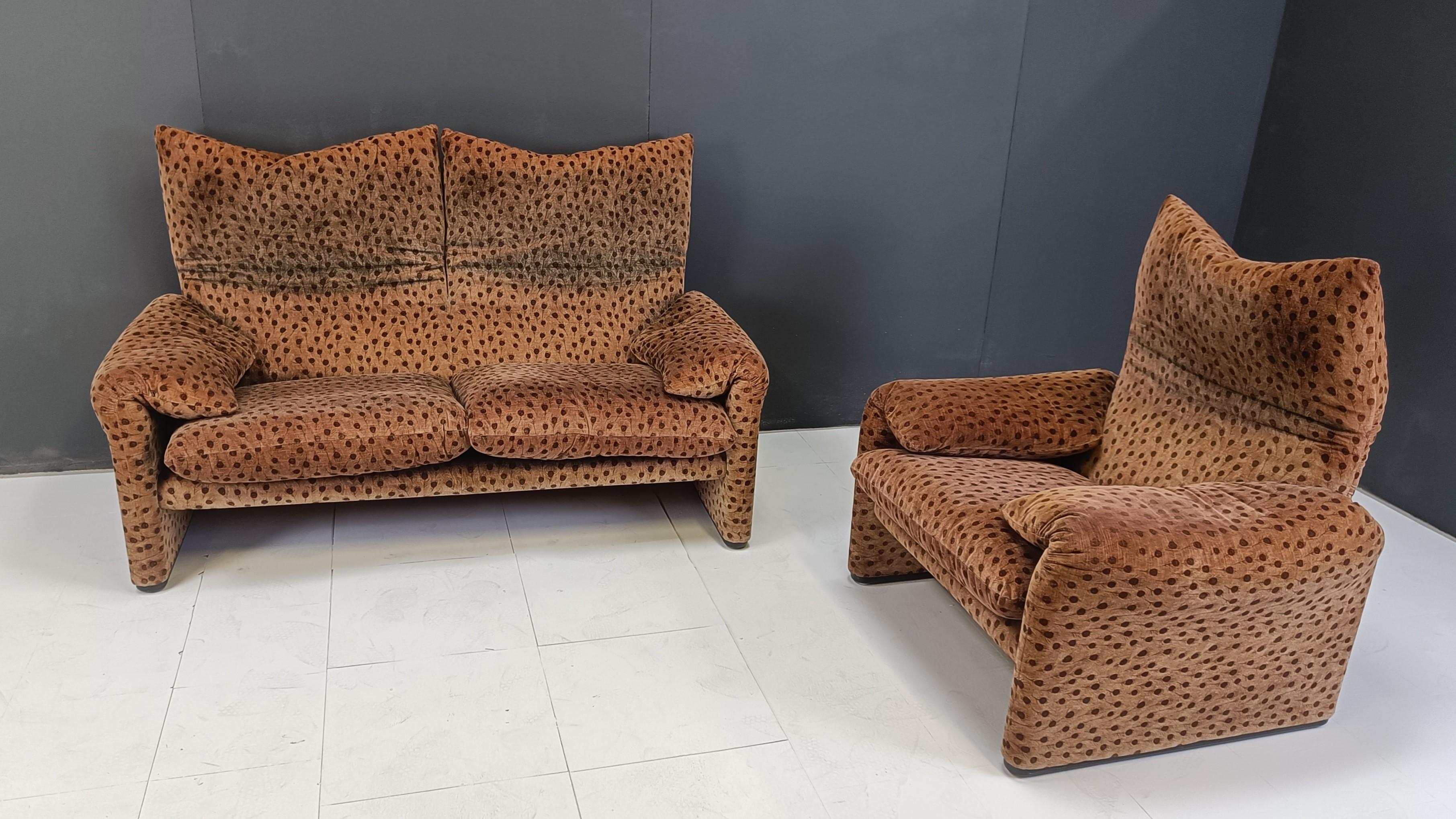 Maralunga sofa set by Vico Magistretti, 1970s 2