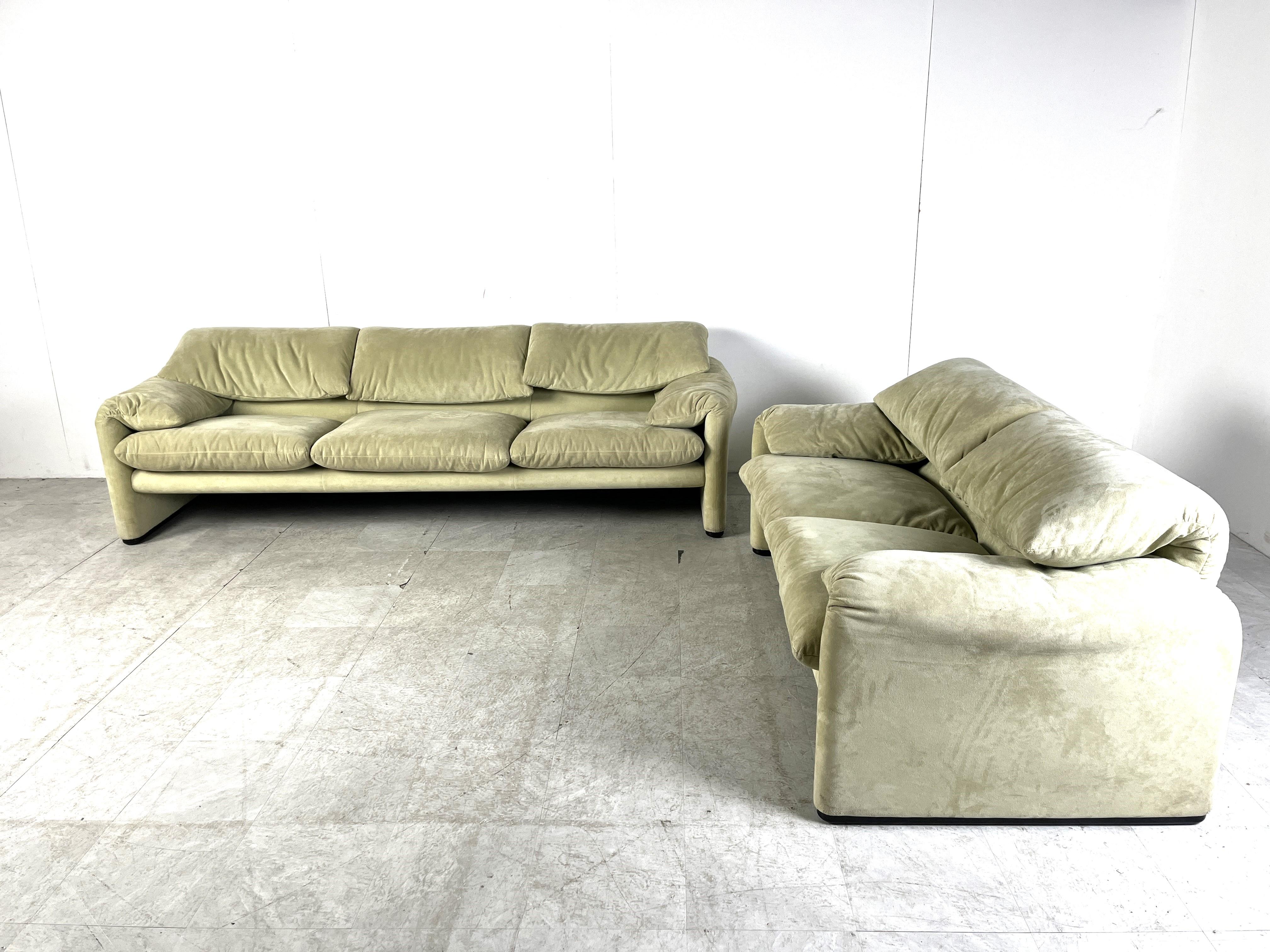 Mid-Century Modern Maralunga sofa set by Vico Magistretti for Cassina