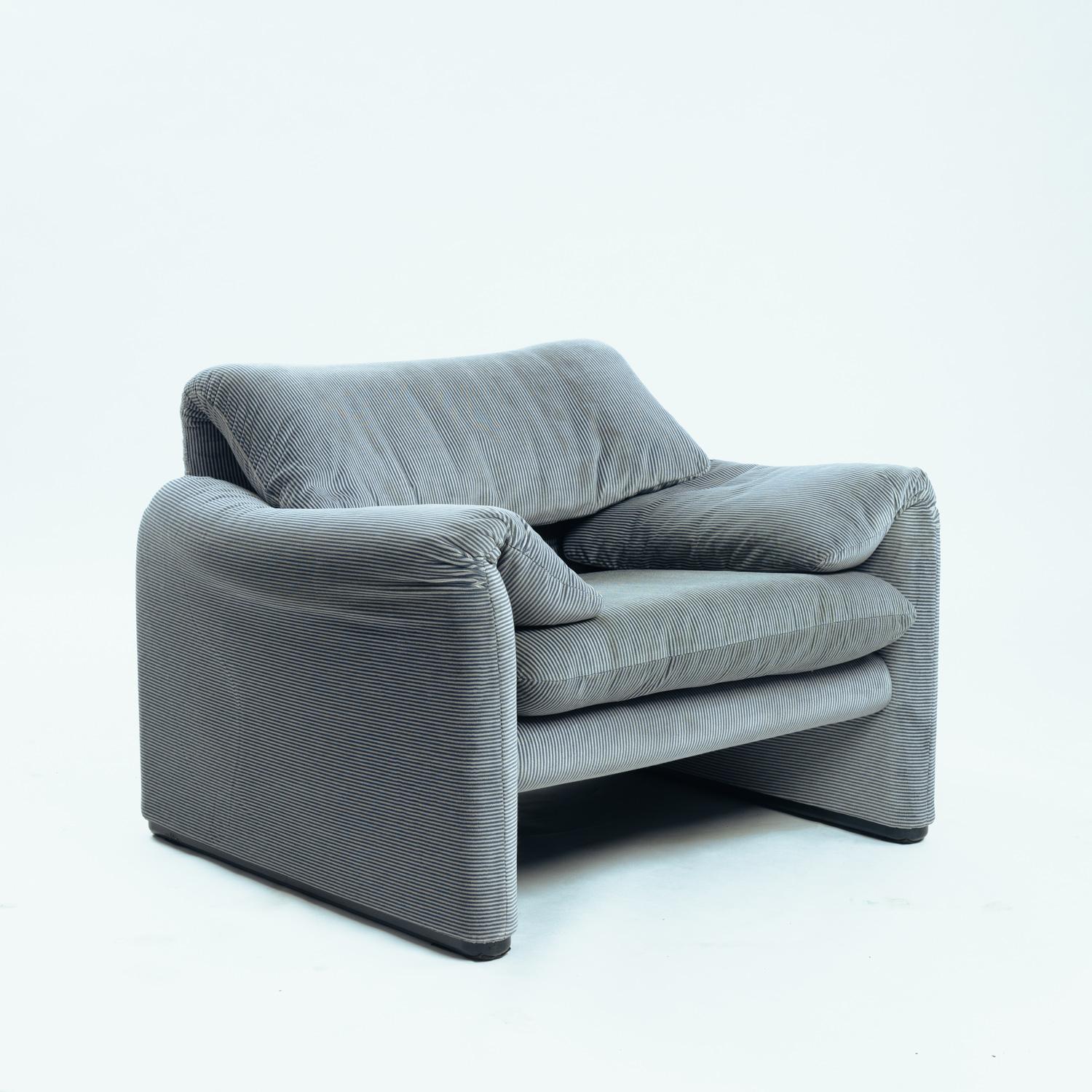 Maralunga Vico Magistretti easy chair with ottoman for Cassina, Italy, 1970s In Good Condition For Sale In Zevenaar, NL