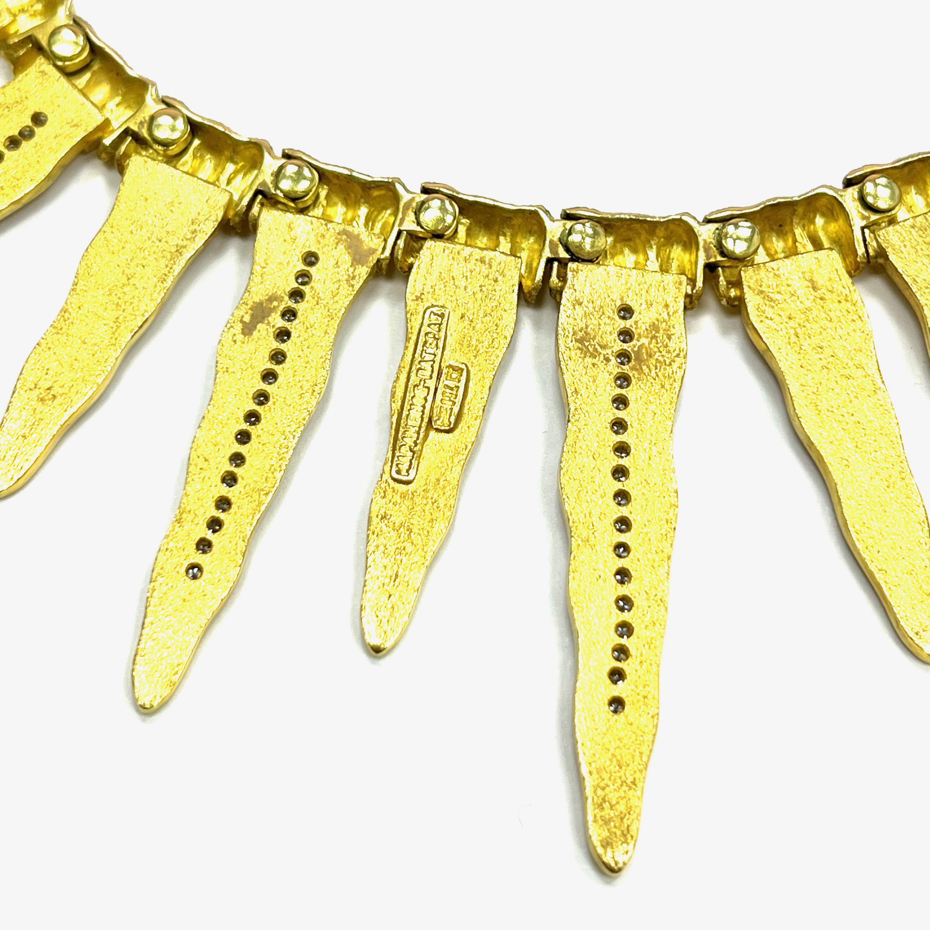 Halskette aus Gelbgold mit Maramenos & Pateras Icicle-Diamant im Angebot 1