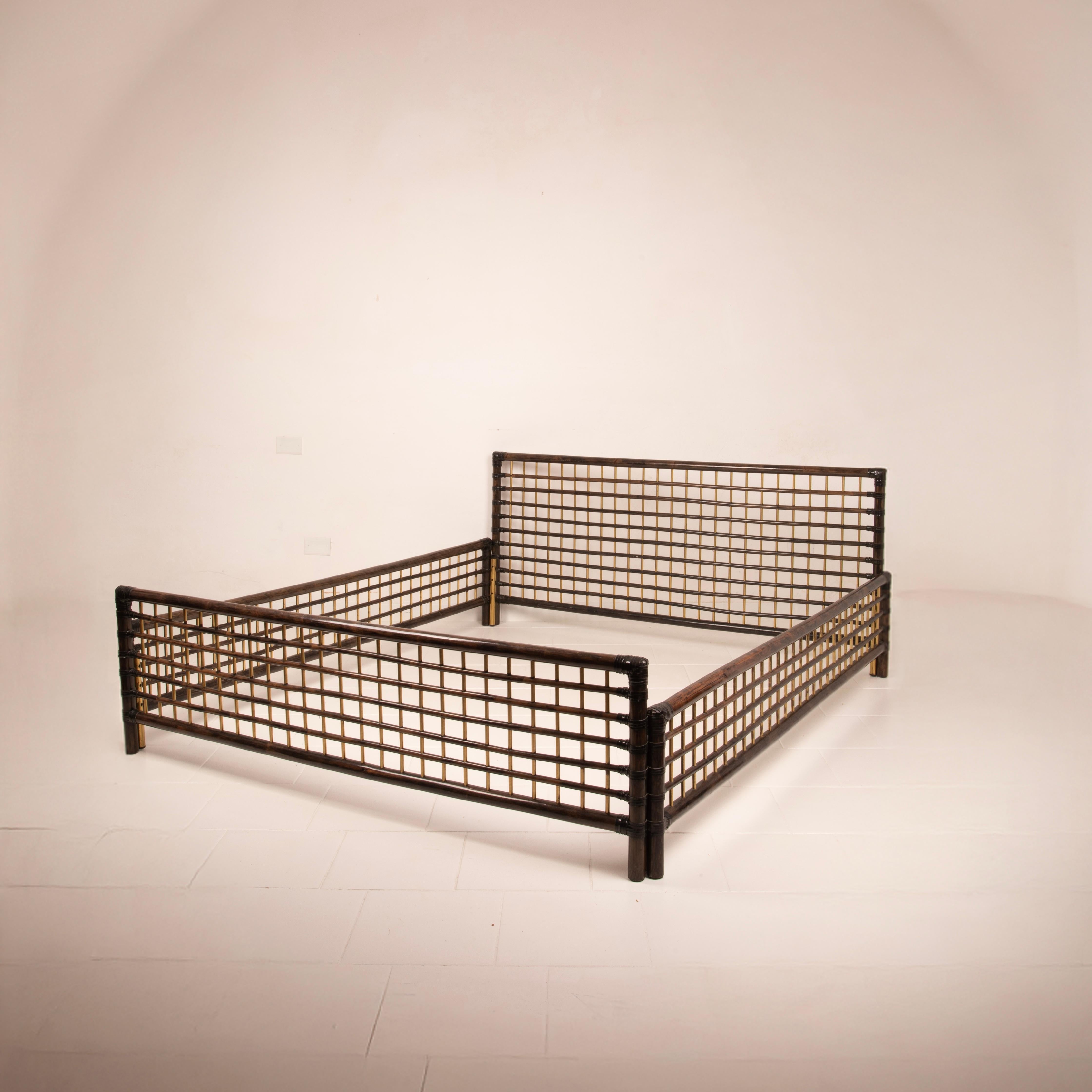 Marango Bed Frame by Alberto Smania for Smania Studio Interni, 1967 In condizioni buone in vendita a Conversano, IT