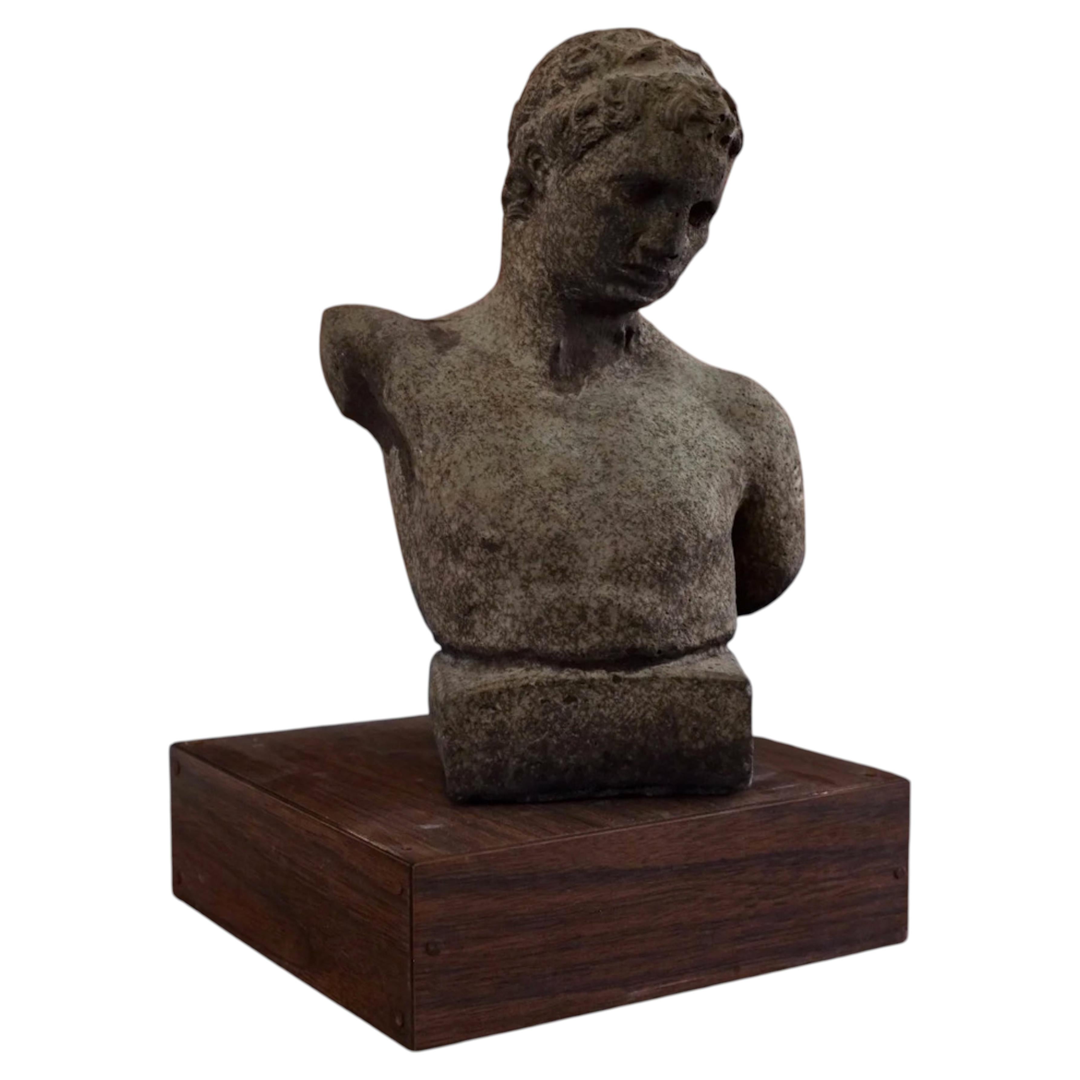Skulptur eines Marathonläufers aus Stein, griechisches Design, 20. Jahrhundert, 23 cm hoch im Angebot