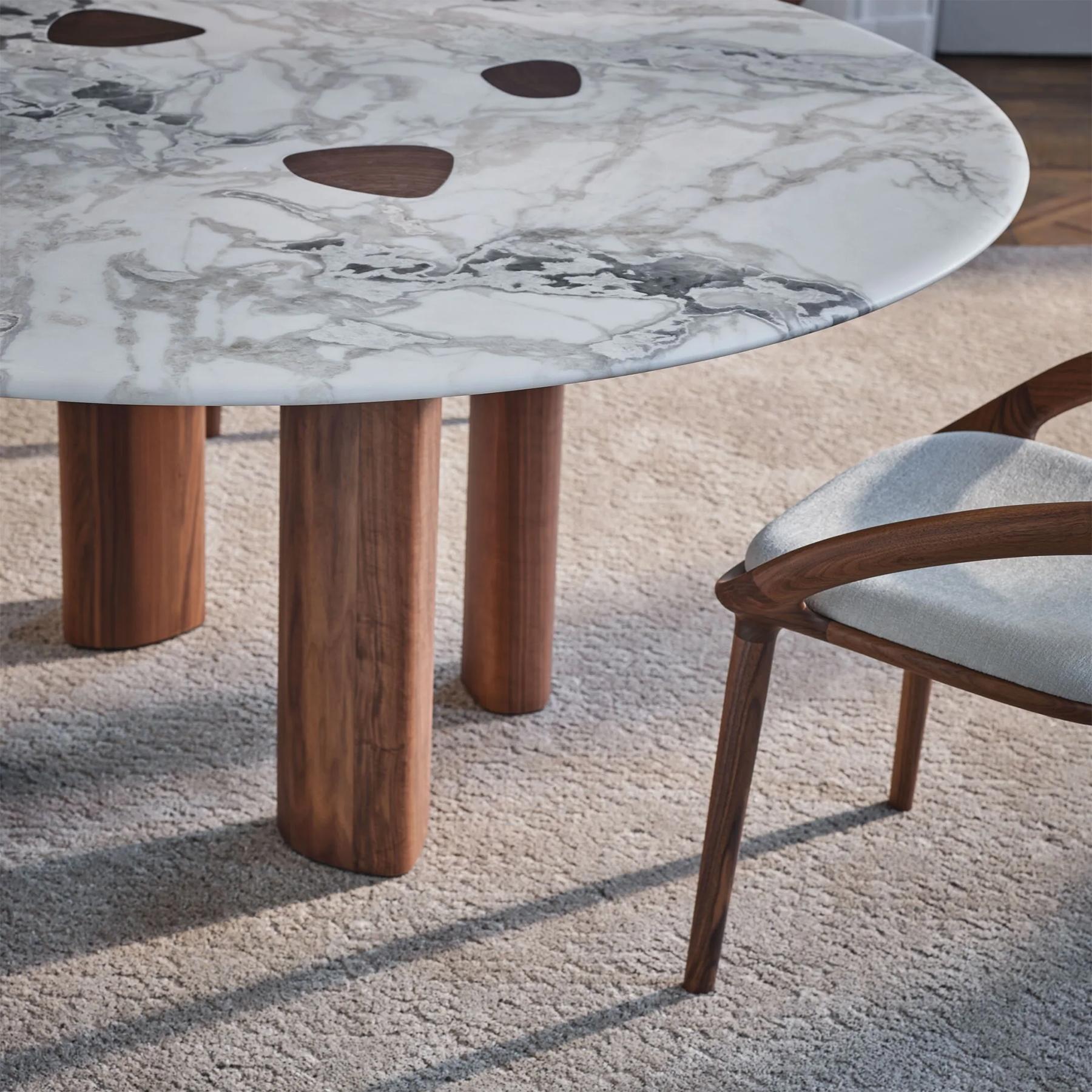 Mesa de Comedor Redonda Marbelesa Nogal Italiano en venta