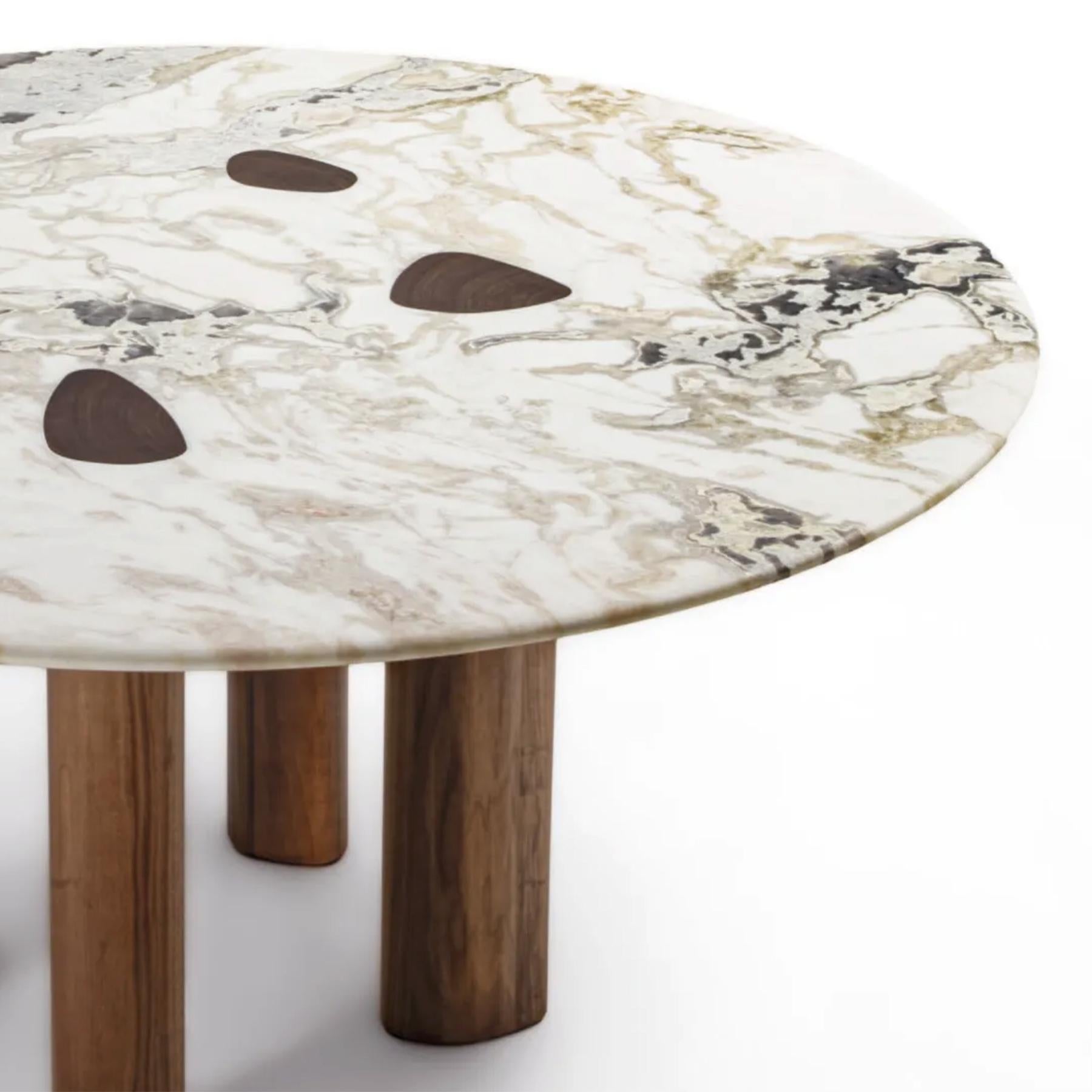 Mesa de Comedor Redonda Marbelesa Nogal en Nuevo estado para la venta en Paris, FR
