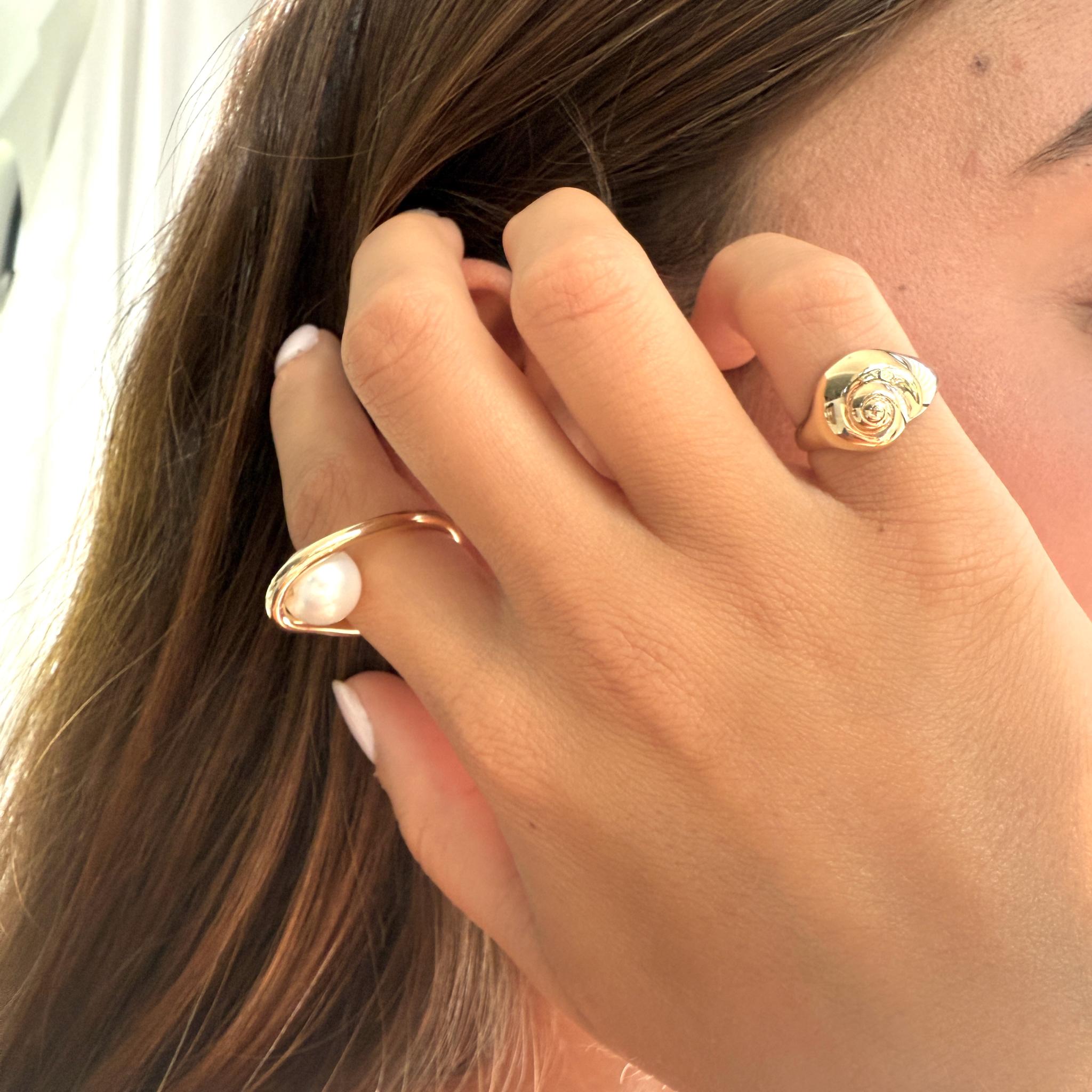Marbella Shell Pinky Ring - image 3