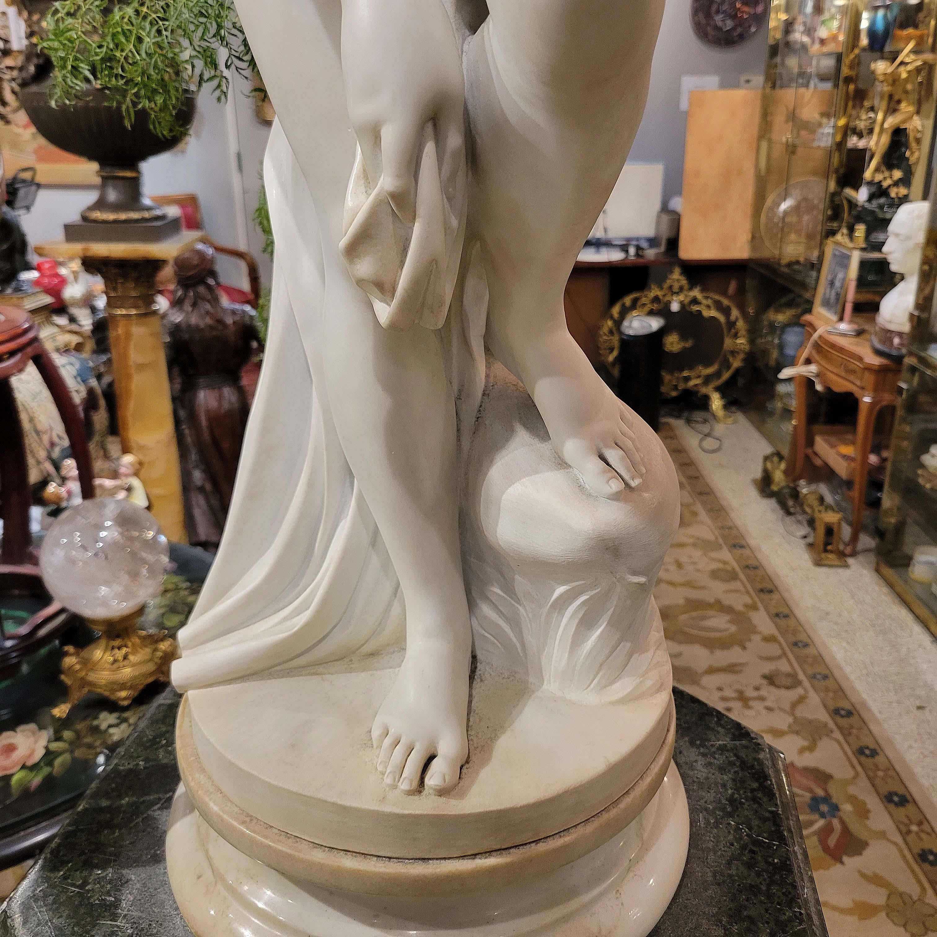 Marble After Christophe Gabriel Allegrain, Venus After the Bath In Good Condition In New York, NY