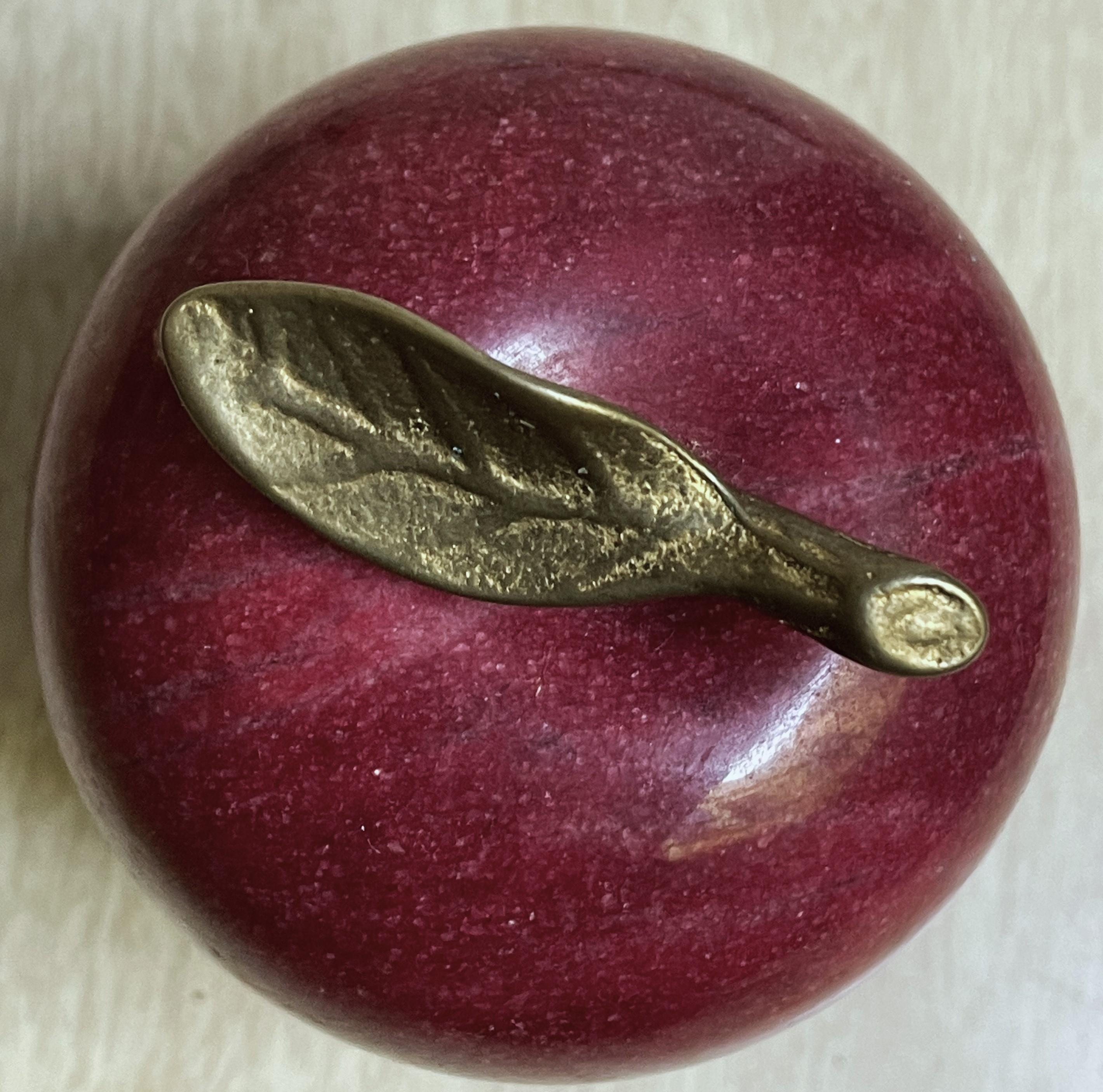 Mid-Century Modern Marble/Alabaster Deep Red Figural Apple Decoration Paperweight w/Brass Leaf
