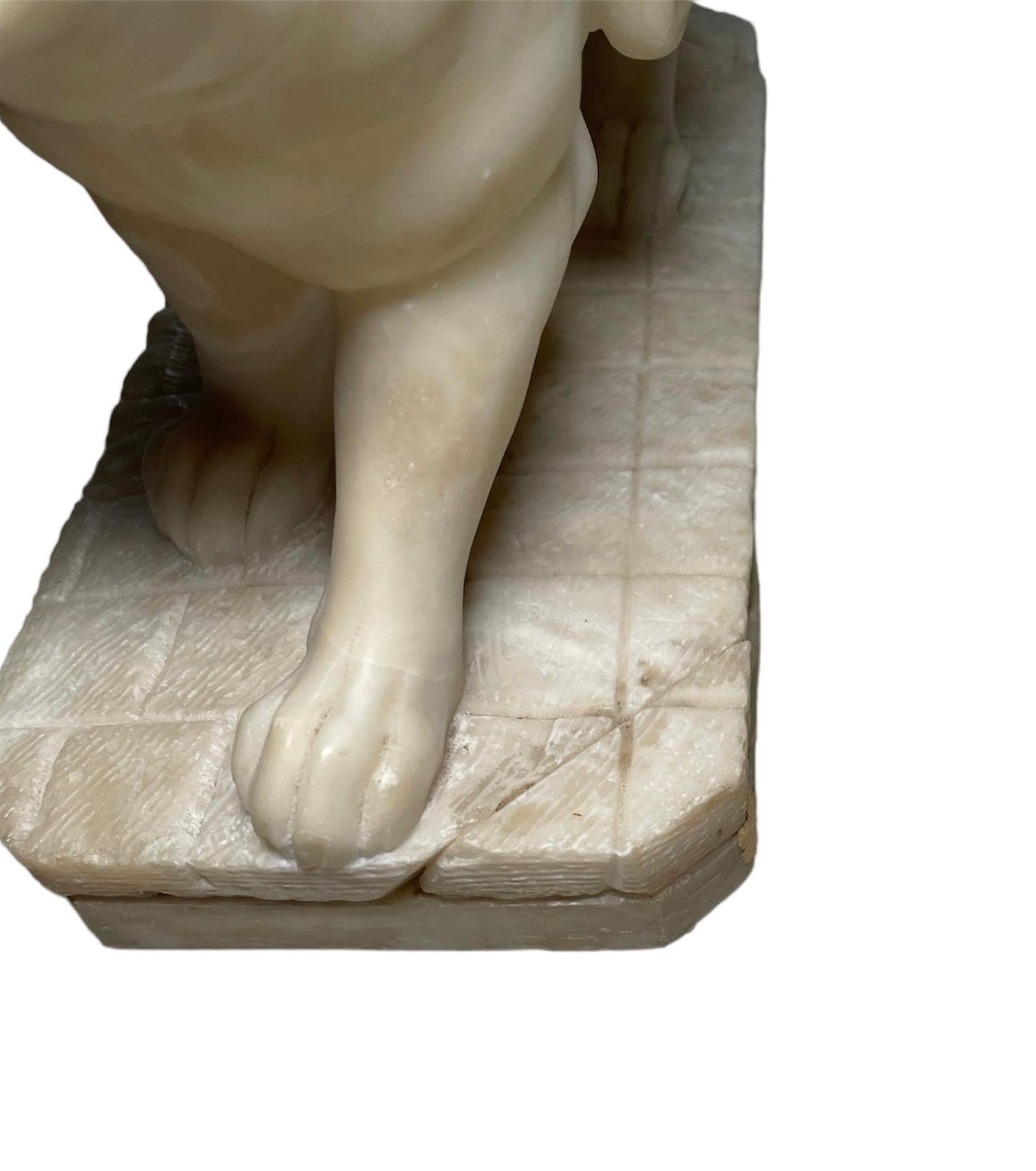 Marmor- und Alabastergruppe-Skulptur einer Ariadne über einem Panther im Angebot 5