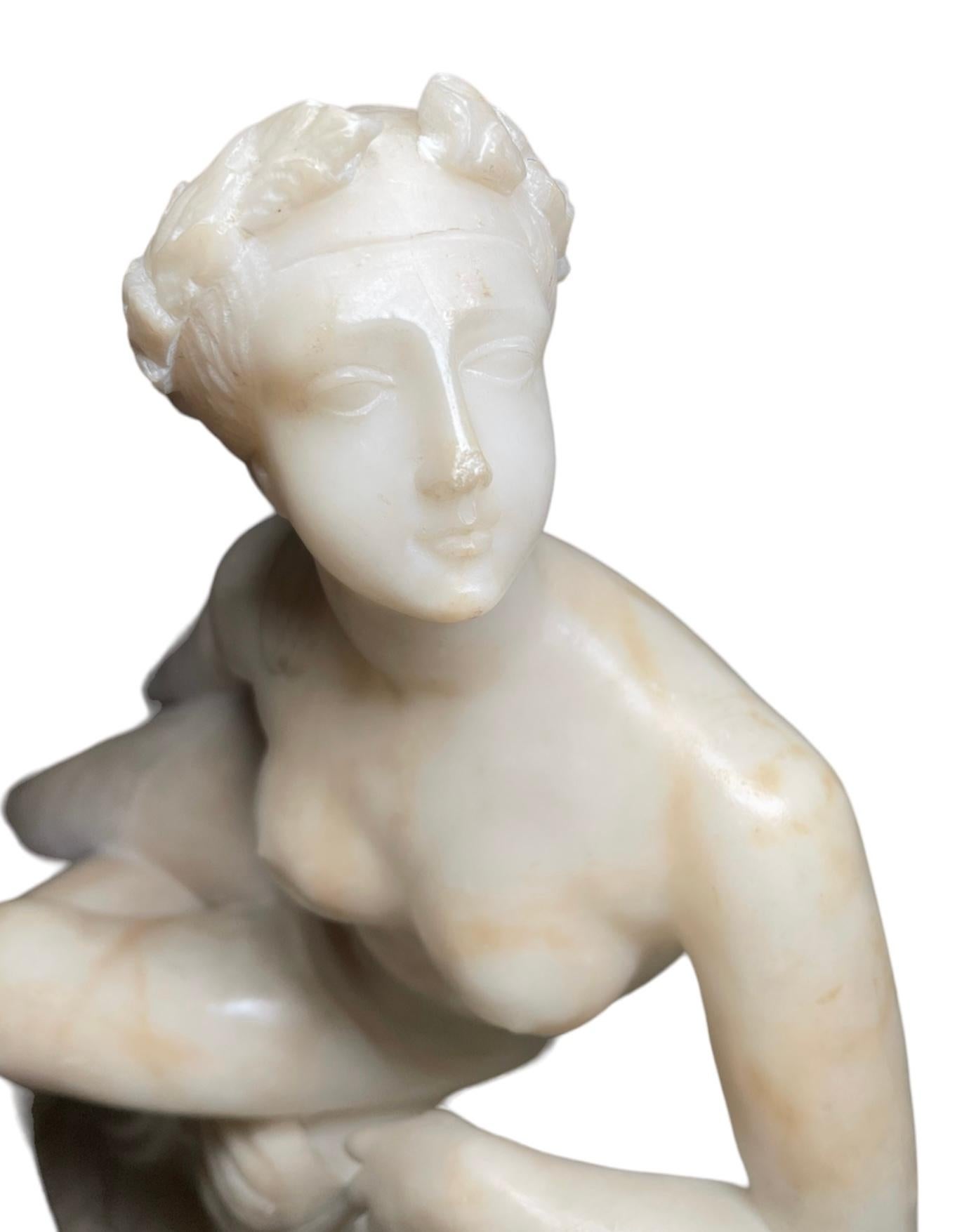 Sculpture de groupe en marbre et albâtre d'Ariane sur une panthère en vente 1