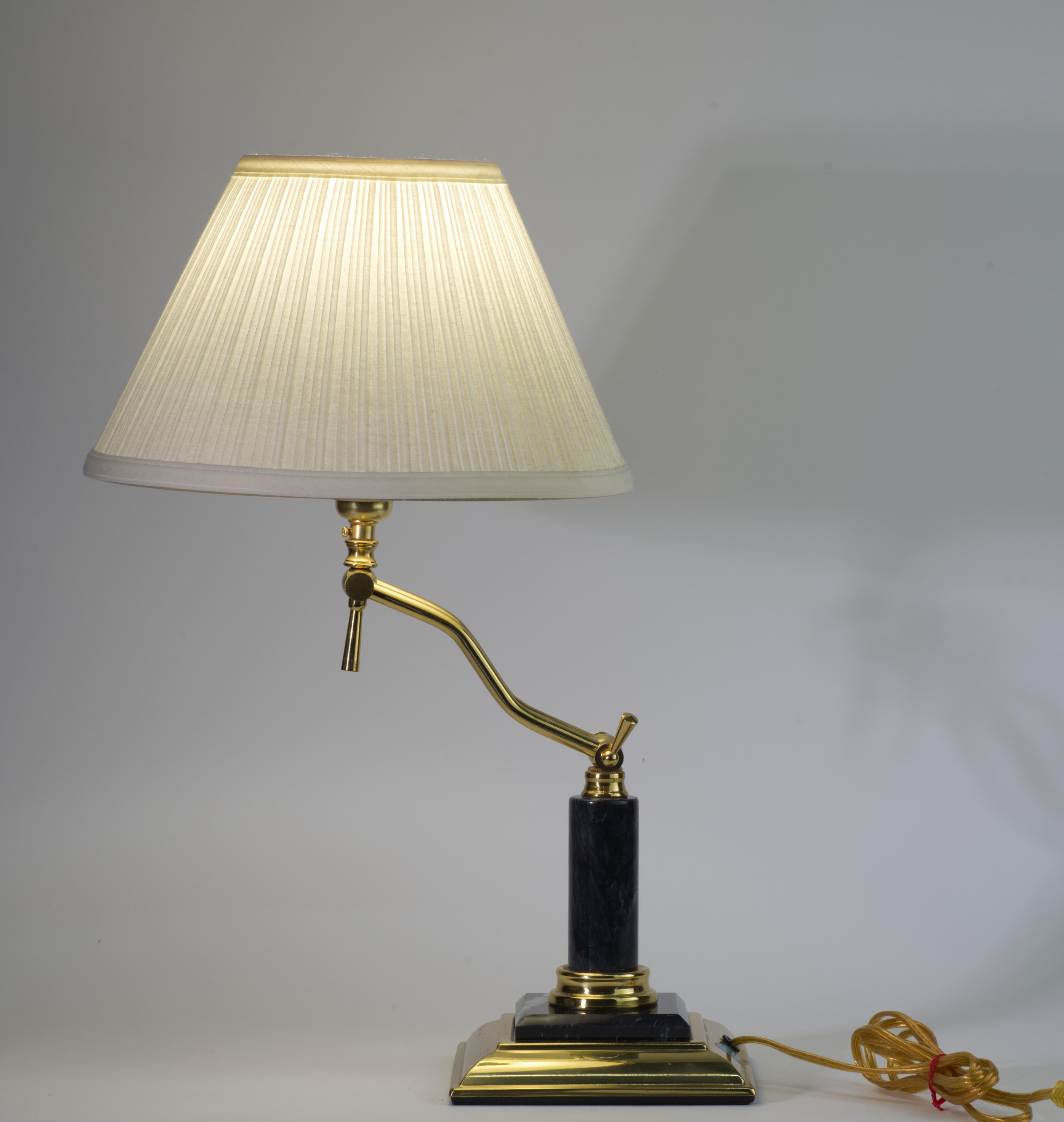 Art déco Lampe de table réglable en marbre et laiton, années 1970 en vente