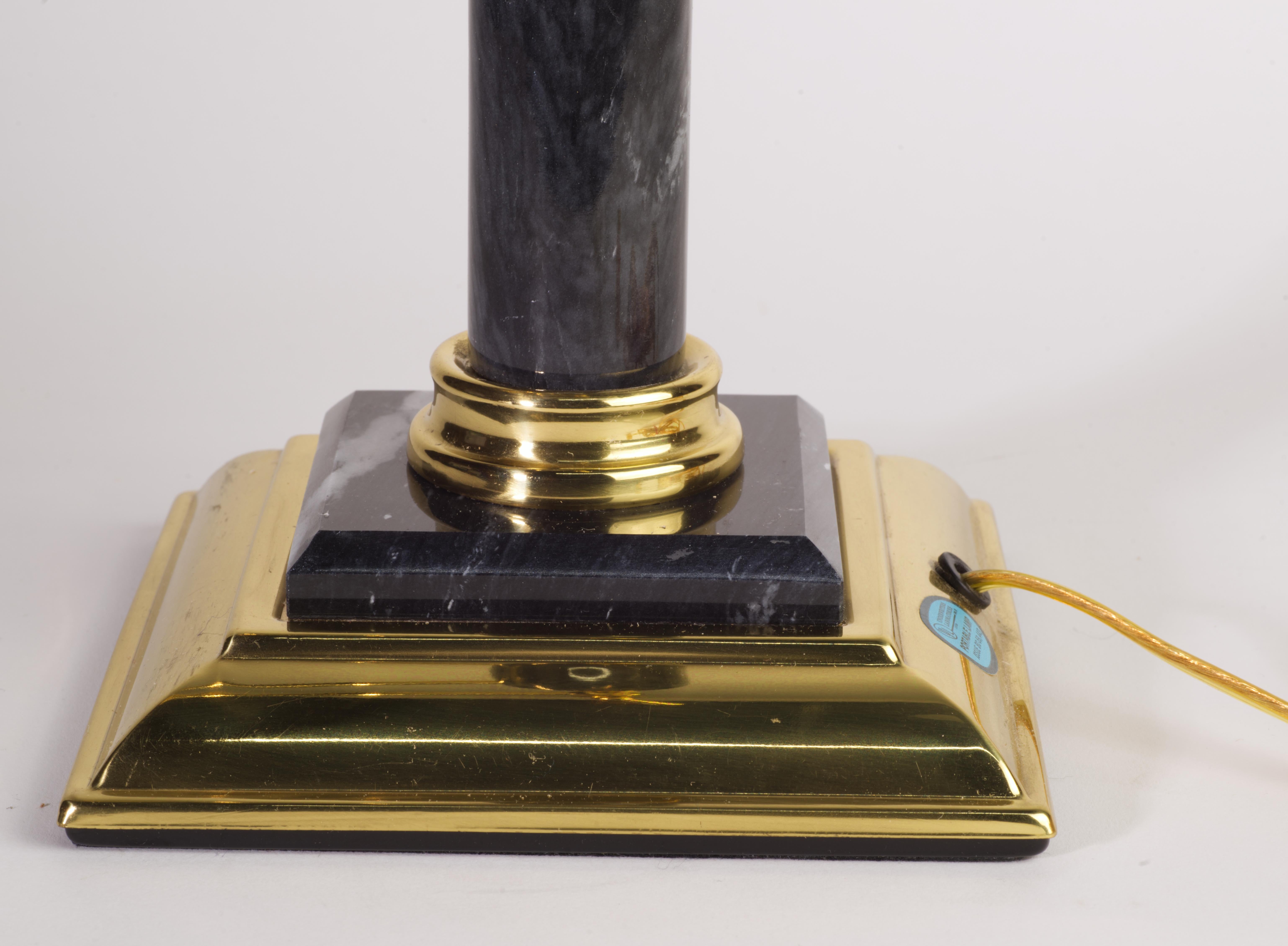 Américain Lampe de table réglable en marbre et laiton, années 1970 en vente