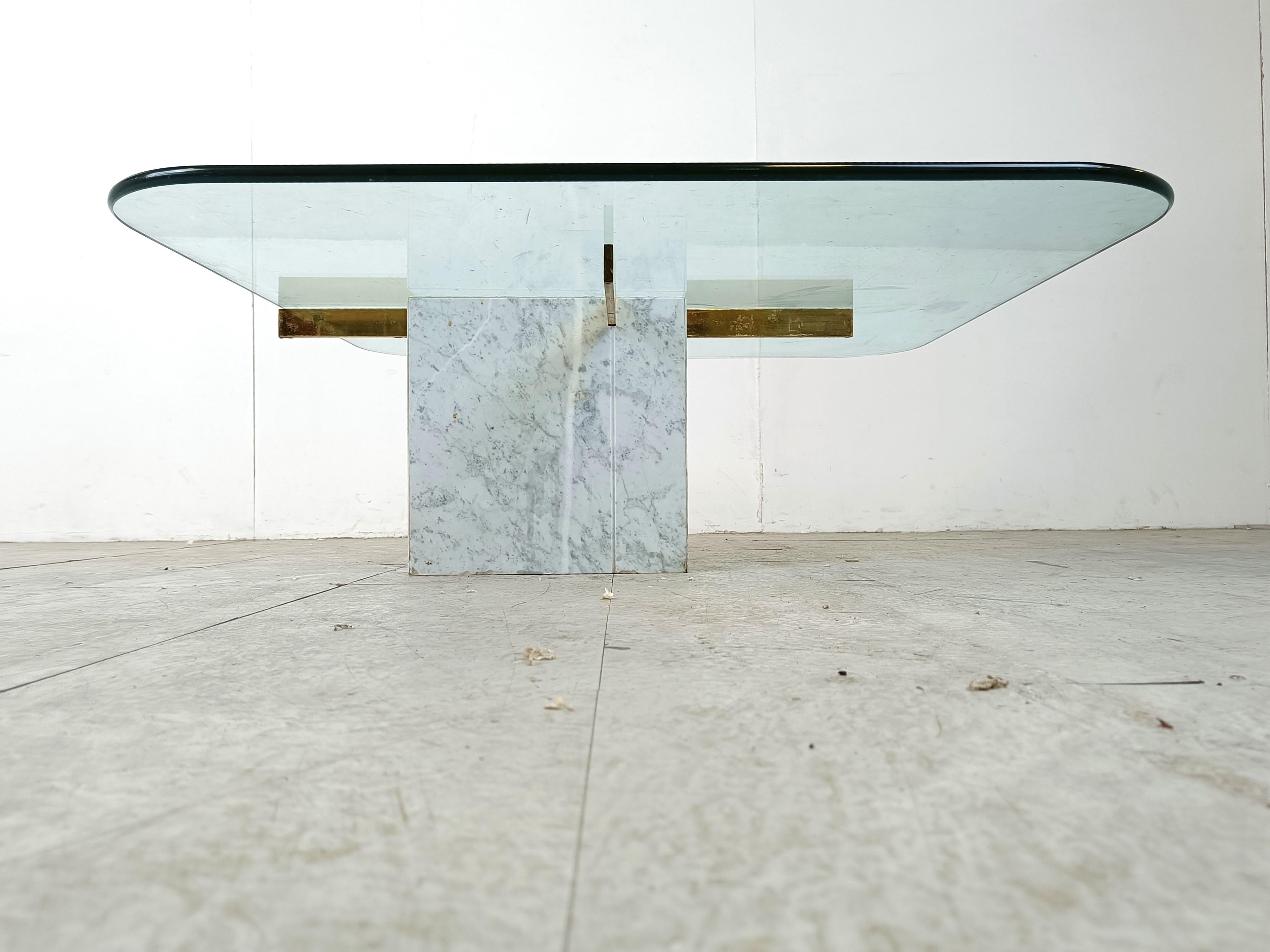 Late 20th Century Marble and brass coffee table by Artedi, 1980s