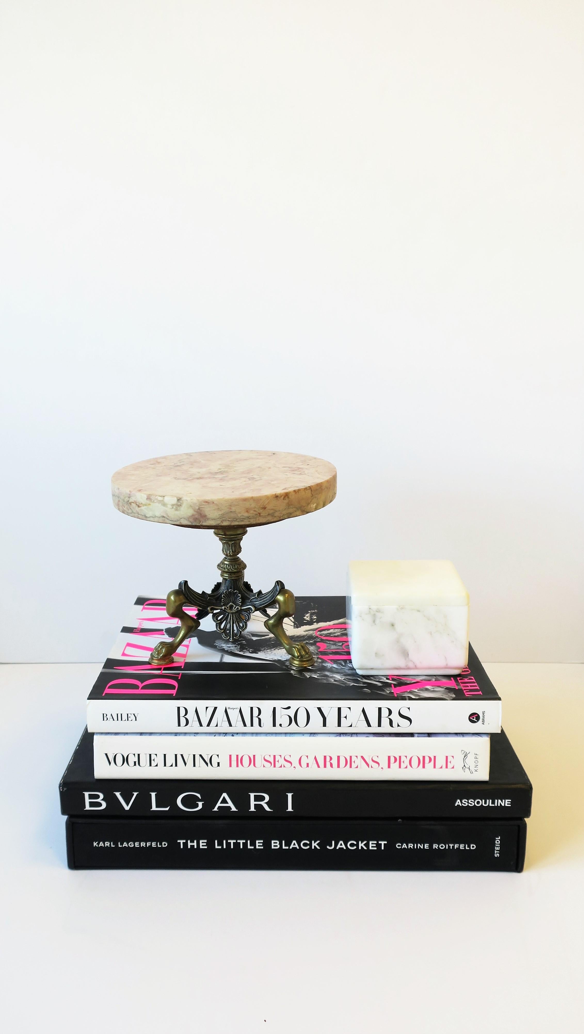 Marbre et laiton - The Pedestal Lion Paw Feet Plant Stand en vente 5