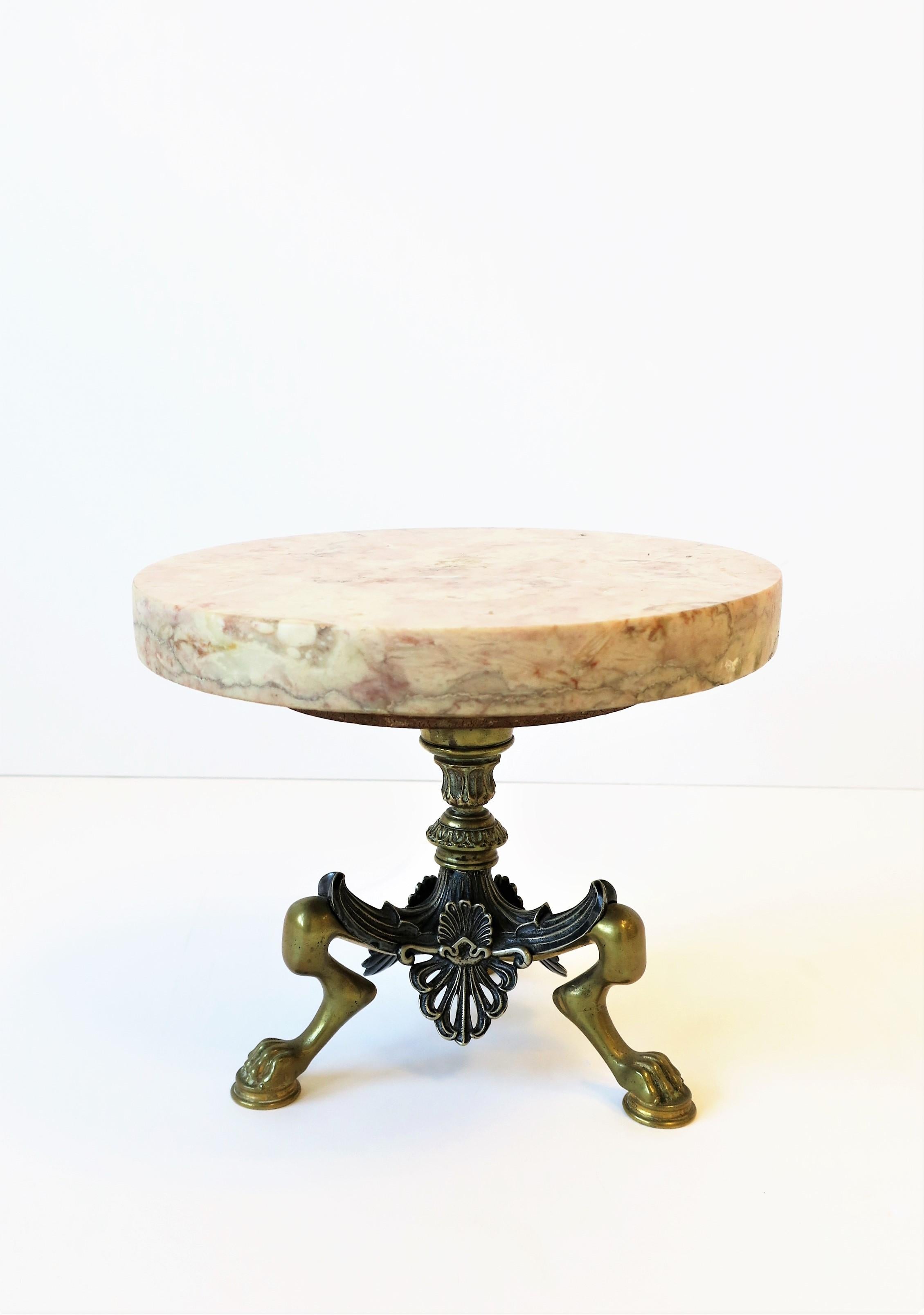 Marble and Brass Round Pedestal with Lion Paw Feet Plant Stand Regency Style For Sale 2