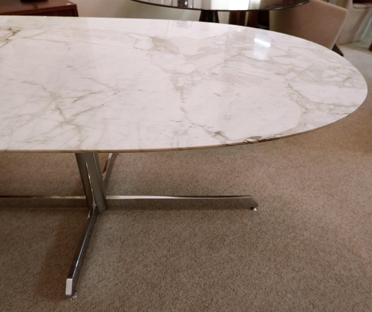 Marble and Chrome Dining Table In Good Condition In Brussels , BE